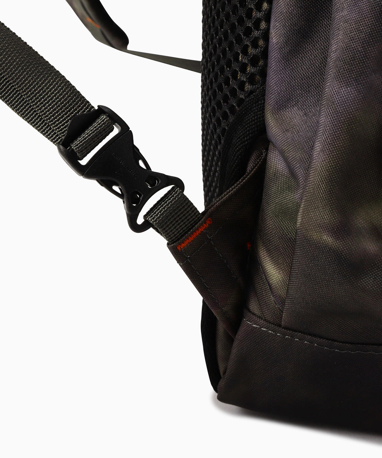 ROA × and wander 2way tote bag camouflage