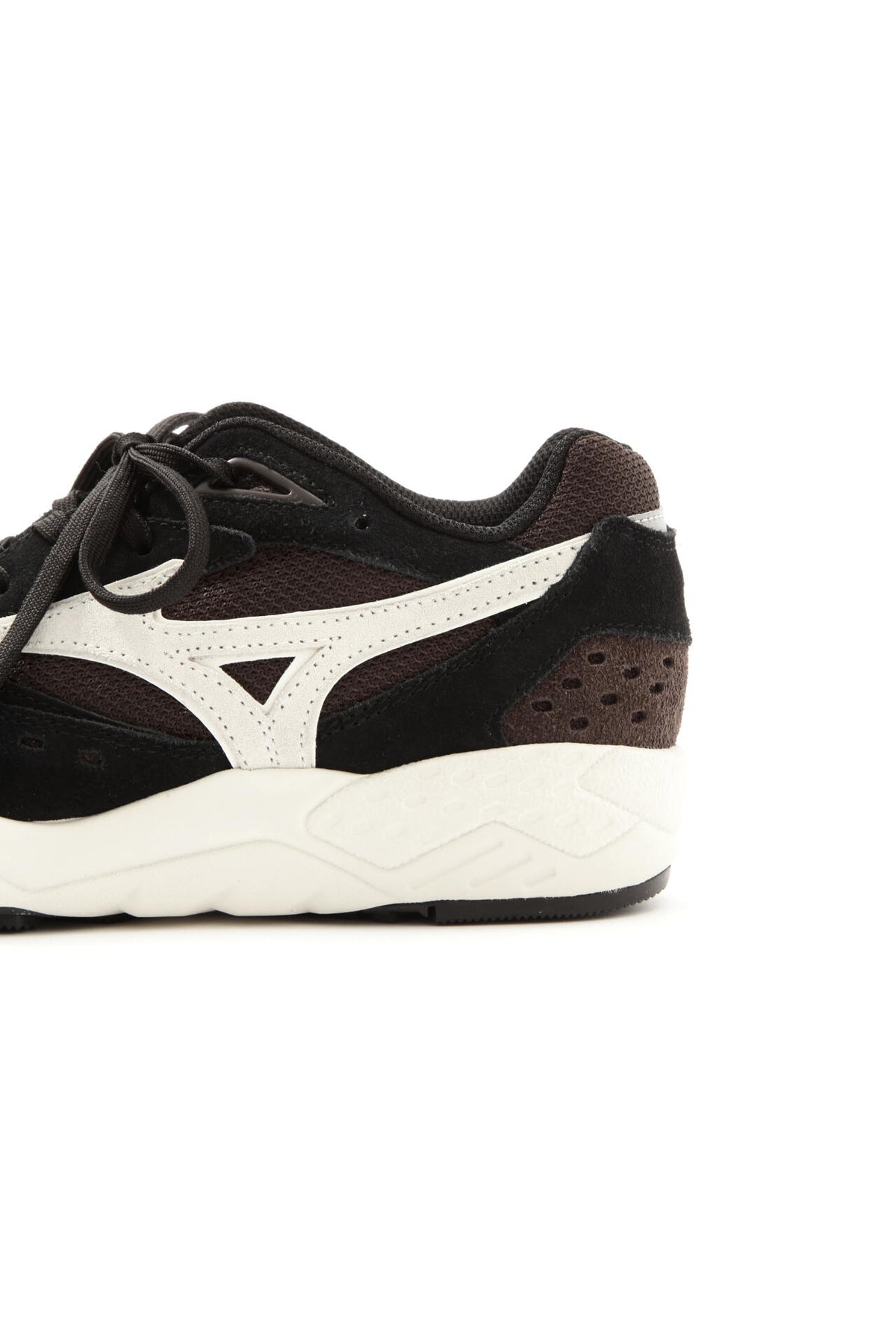 WOMEN MIZUNO TRAINING SHOES