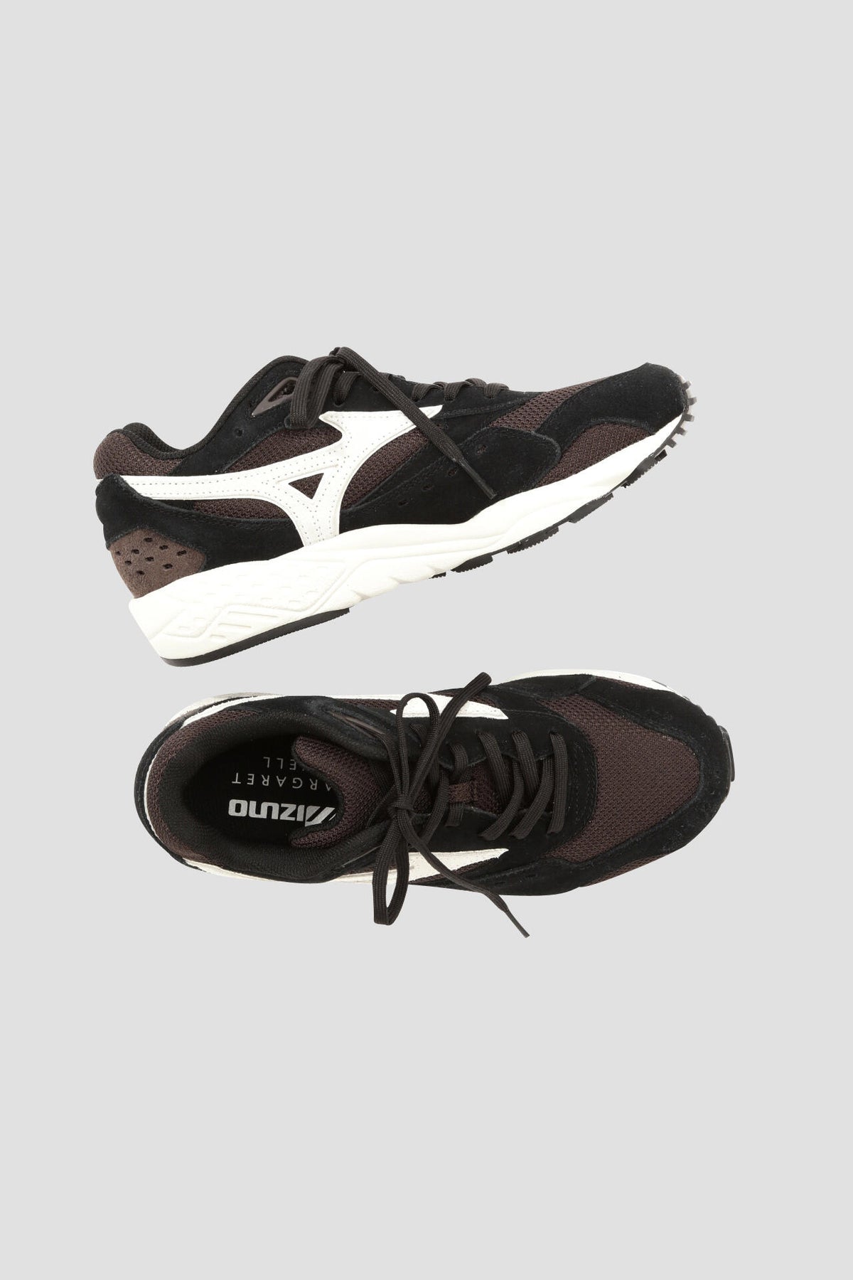 WOMEN MIZUNO TRAINING SHOES