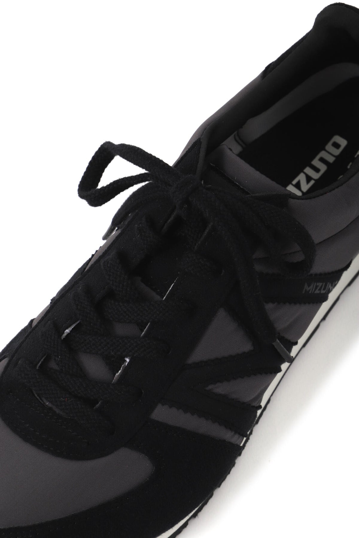 WOMEN MIZUNO RUNNING SHOES