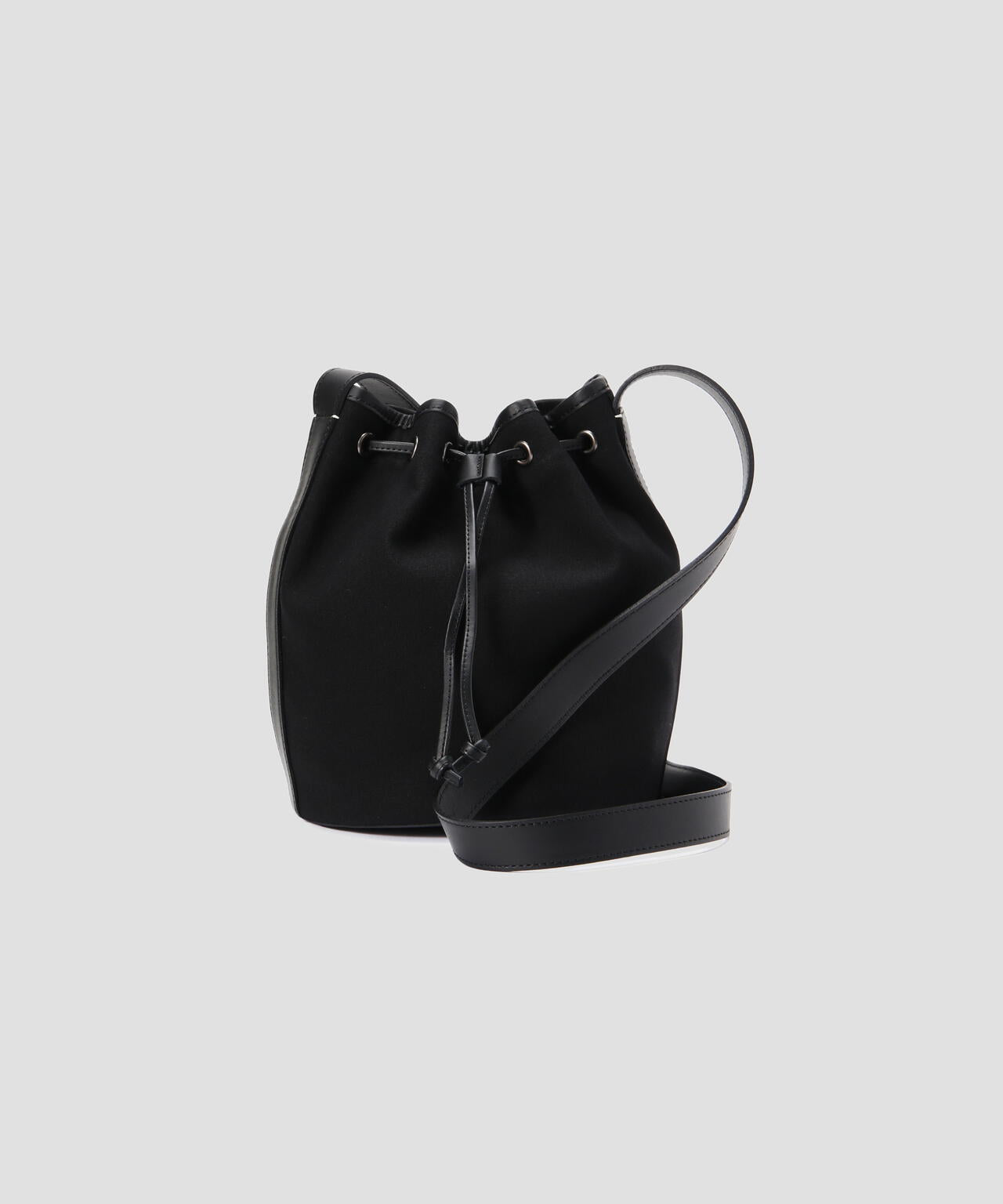NYLON CANVAS & SMOOTH LEATHER