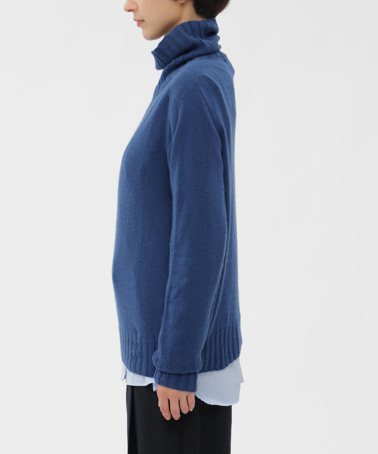 CASHMERE KNITWEAR