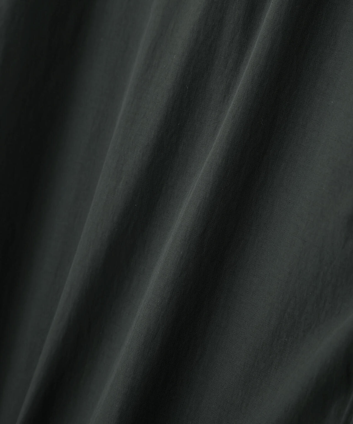 RECYCLED NYLON COMPACT RIPSTOP COAT
