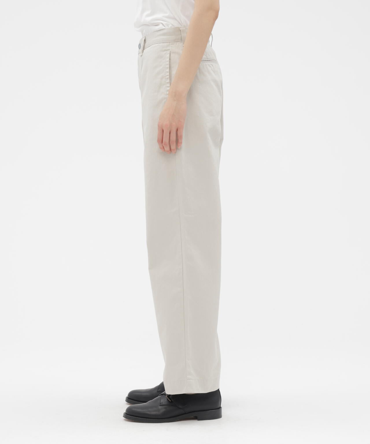 BASIC CHINO TROUSERS