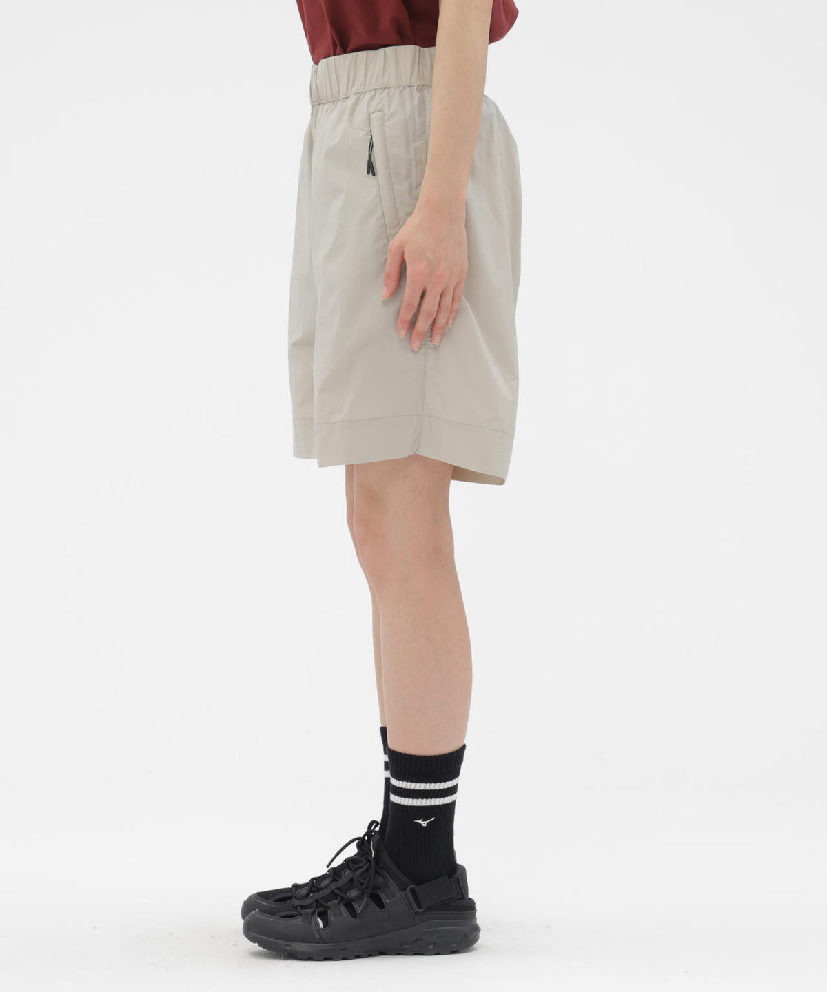 WATER REPELLENT LIGHTWEIGHT NYLON POPLIN TROUSERS