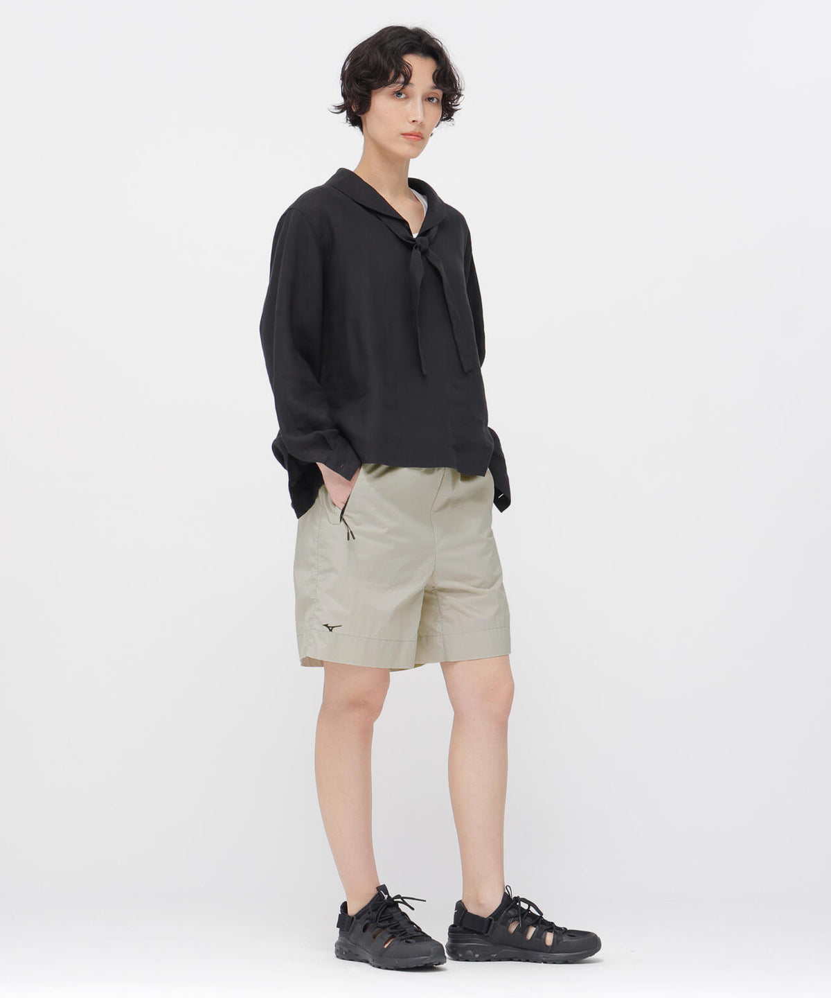 WATER REPELLENT LIGHTWEIGHT NYLON POPLIN TROUSERS