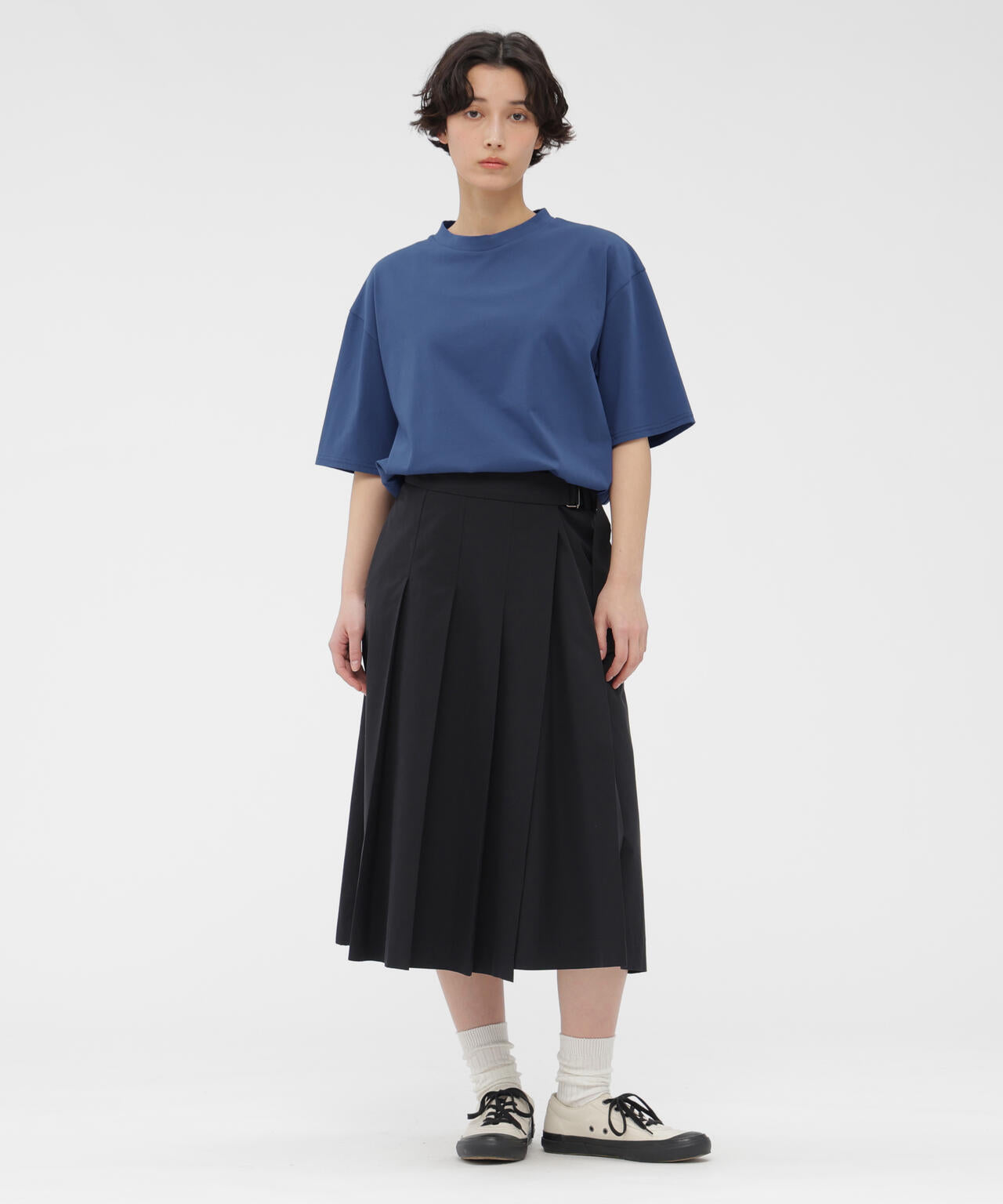 身長167cm B78 W 56 H86 着用サイズ:II