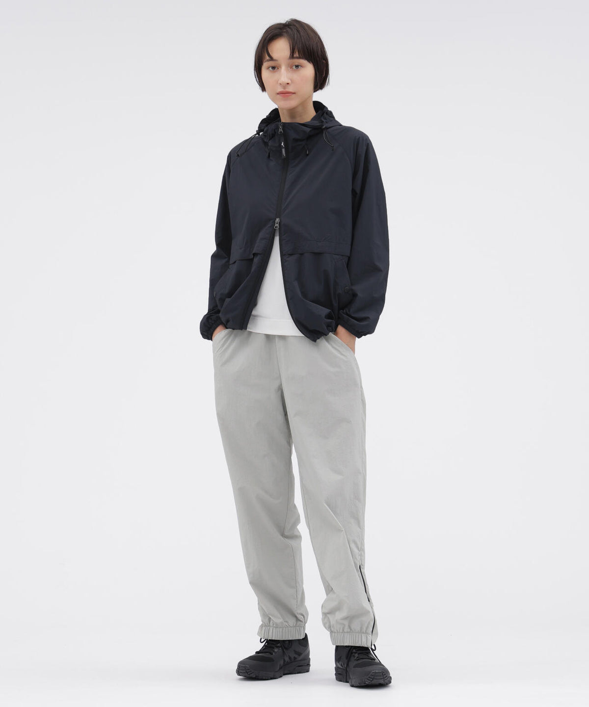 身長168cm B76 W58 H86 着用サイズ:II