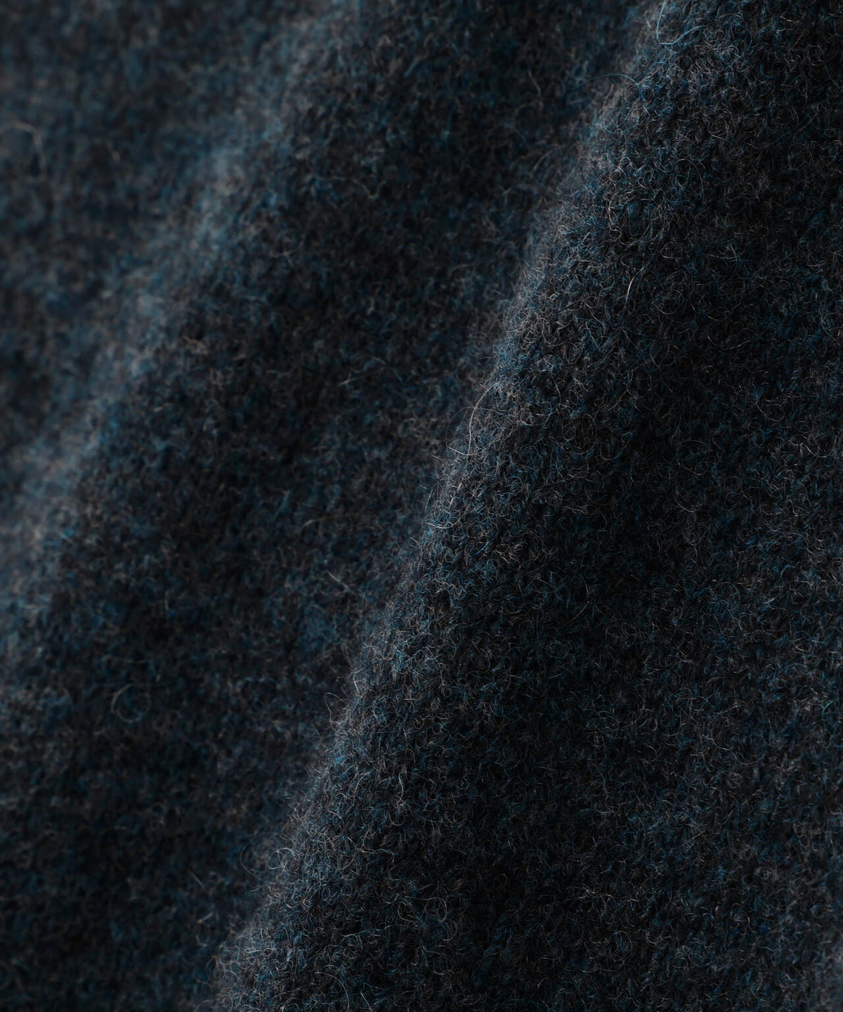 TWISTED CASHMERE WOOL KNITWEAR