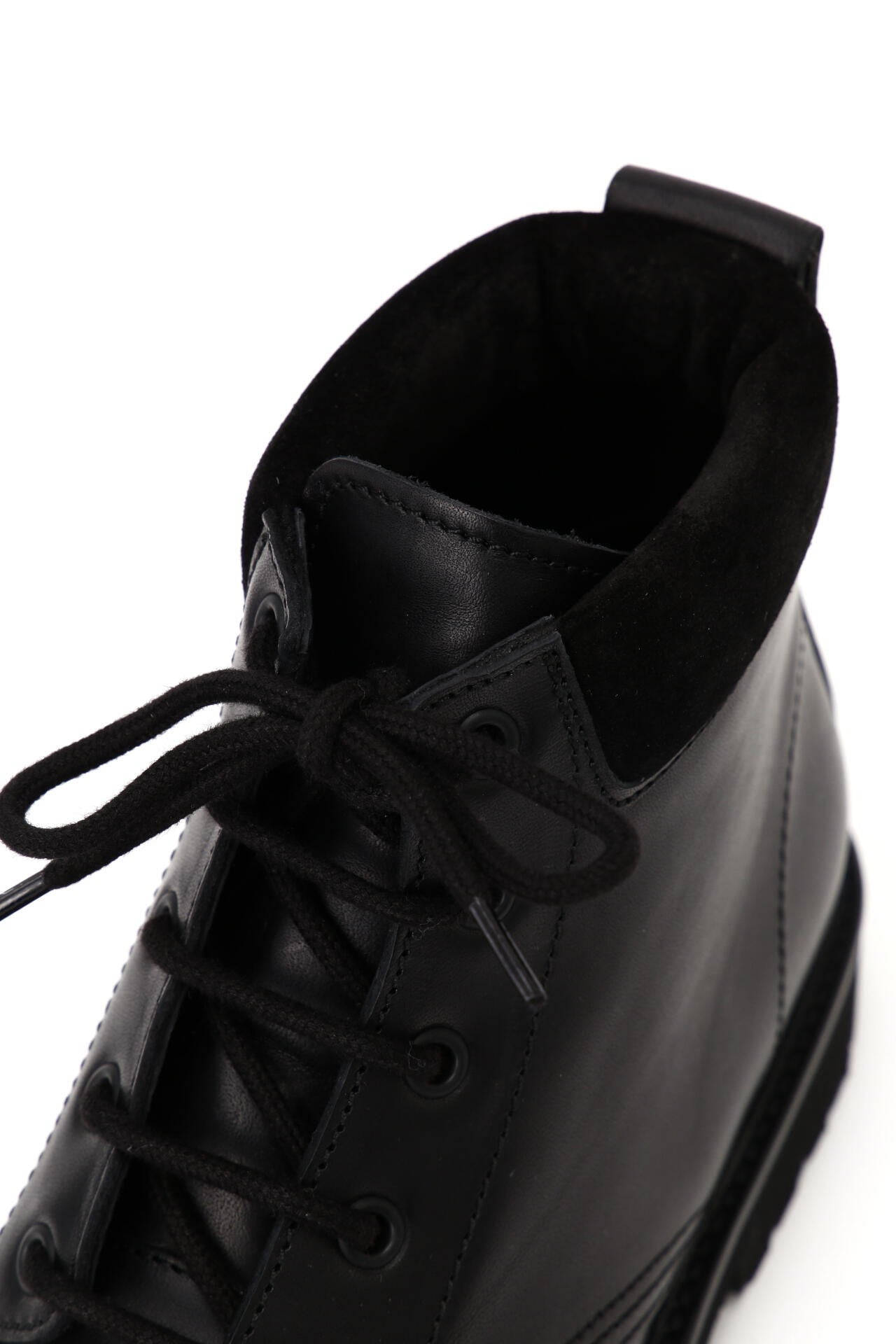 LACE UP BOOTS