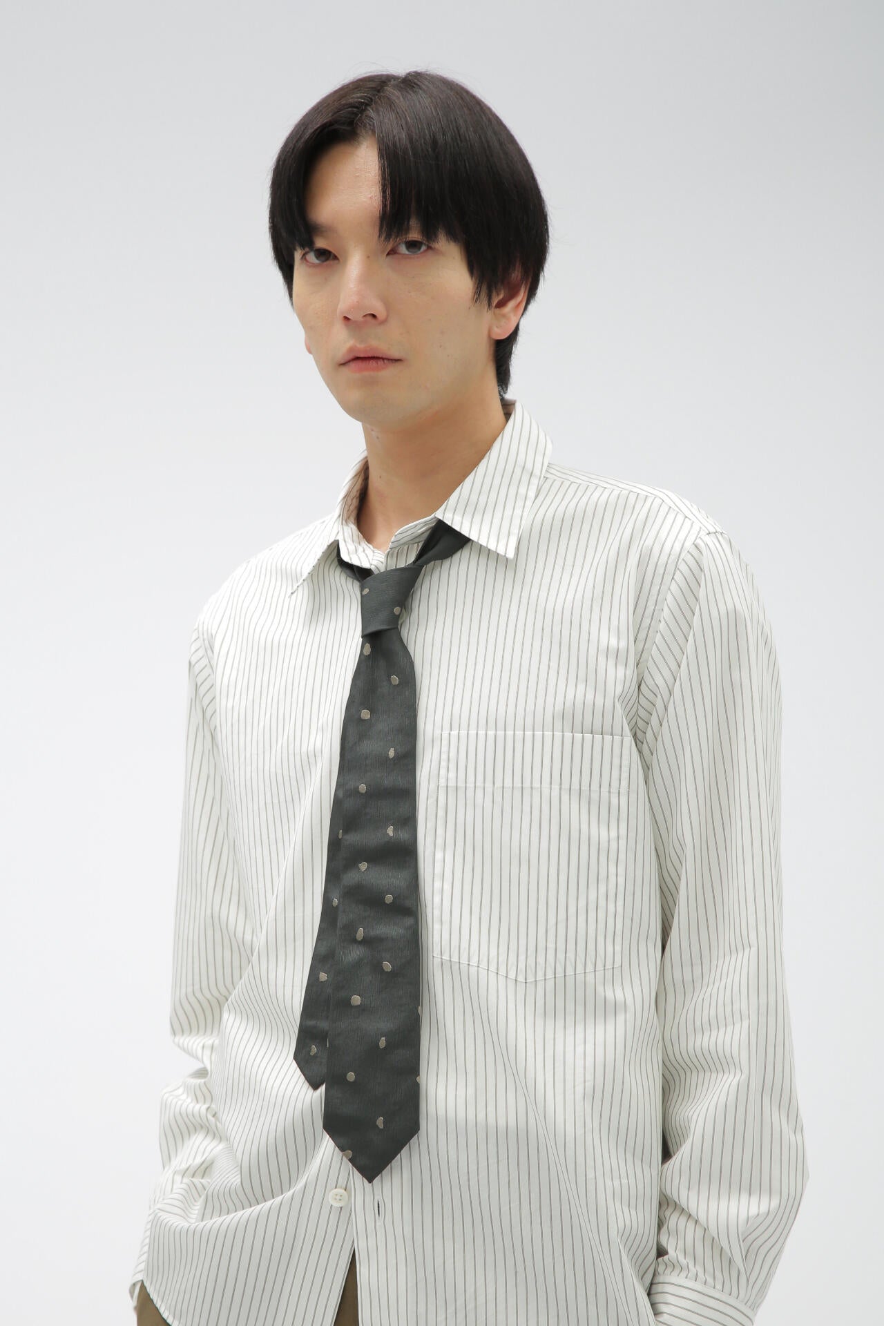 PAINTERLY SPOT TIE