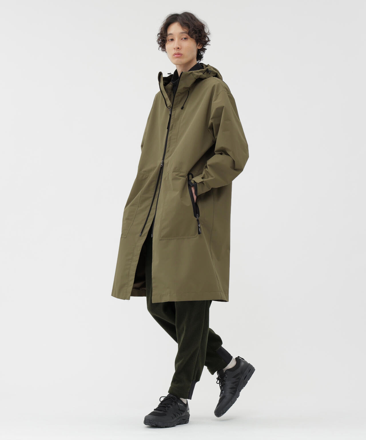 WINDSTOPPER POLYESTER POPLIN COAT