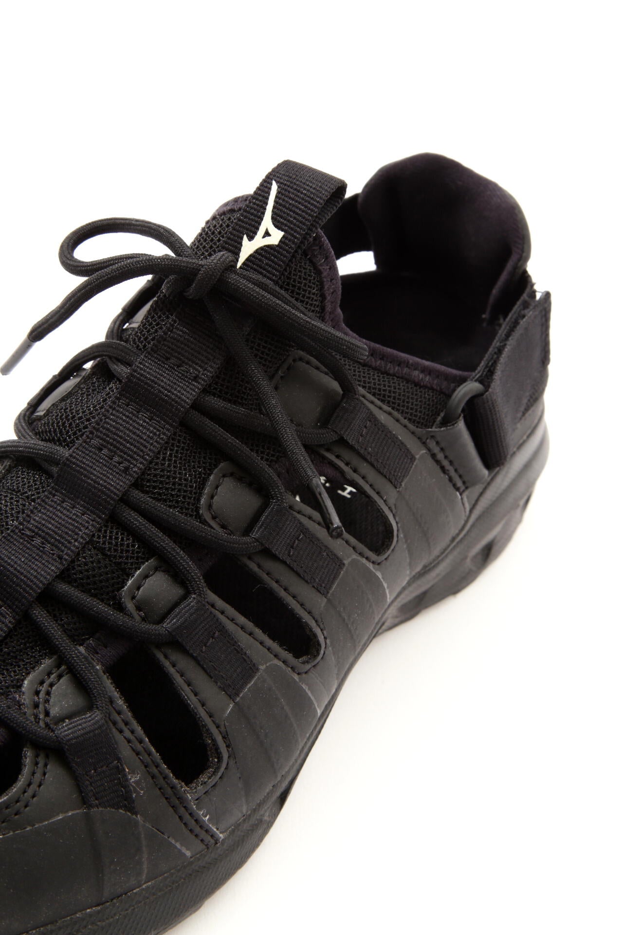 MIZUNO HIKING SANDALS