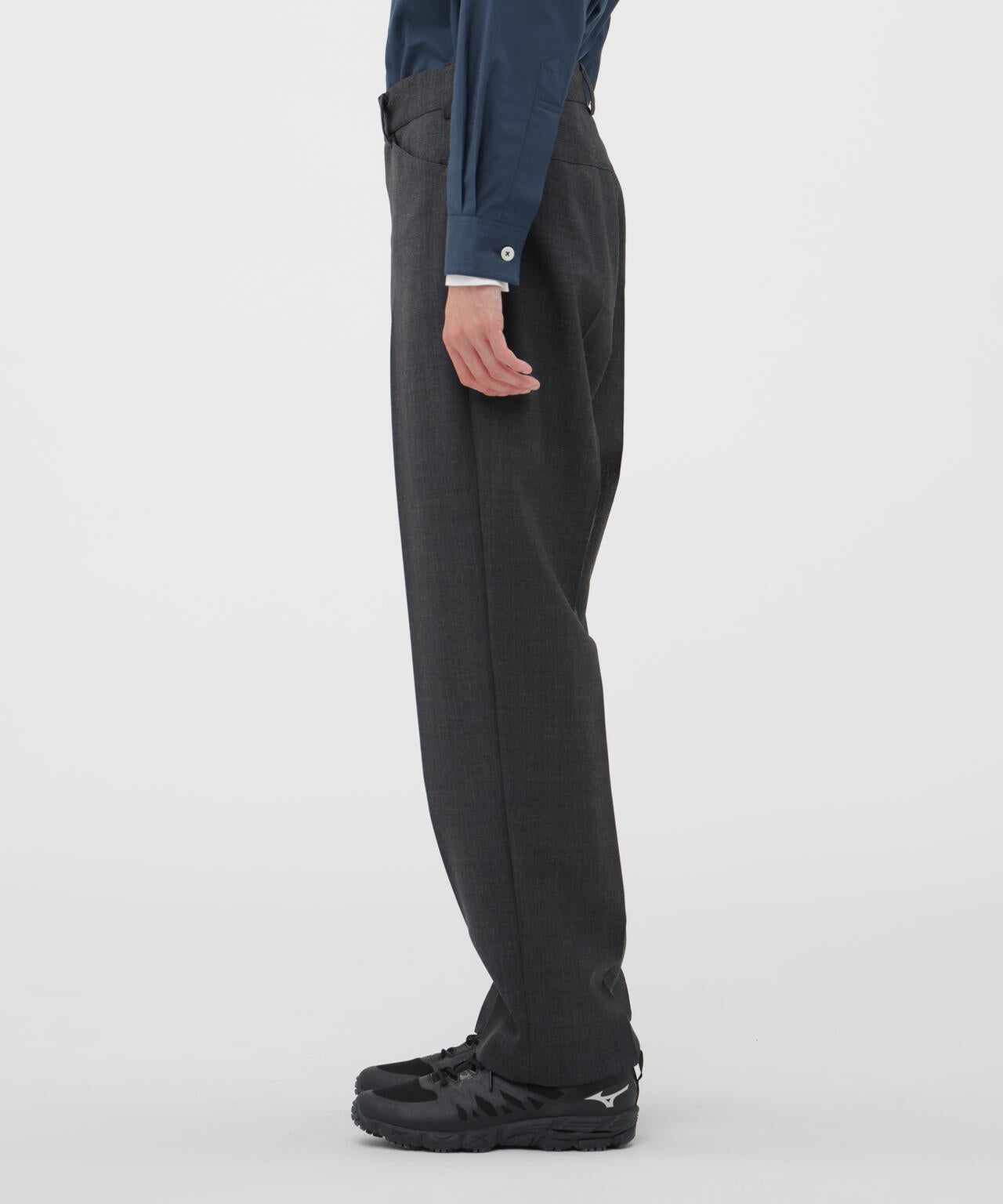 CRISP WOOL PLAINWEAVE TROUSERS