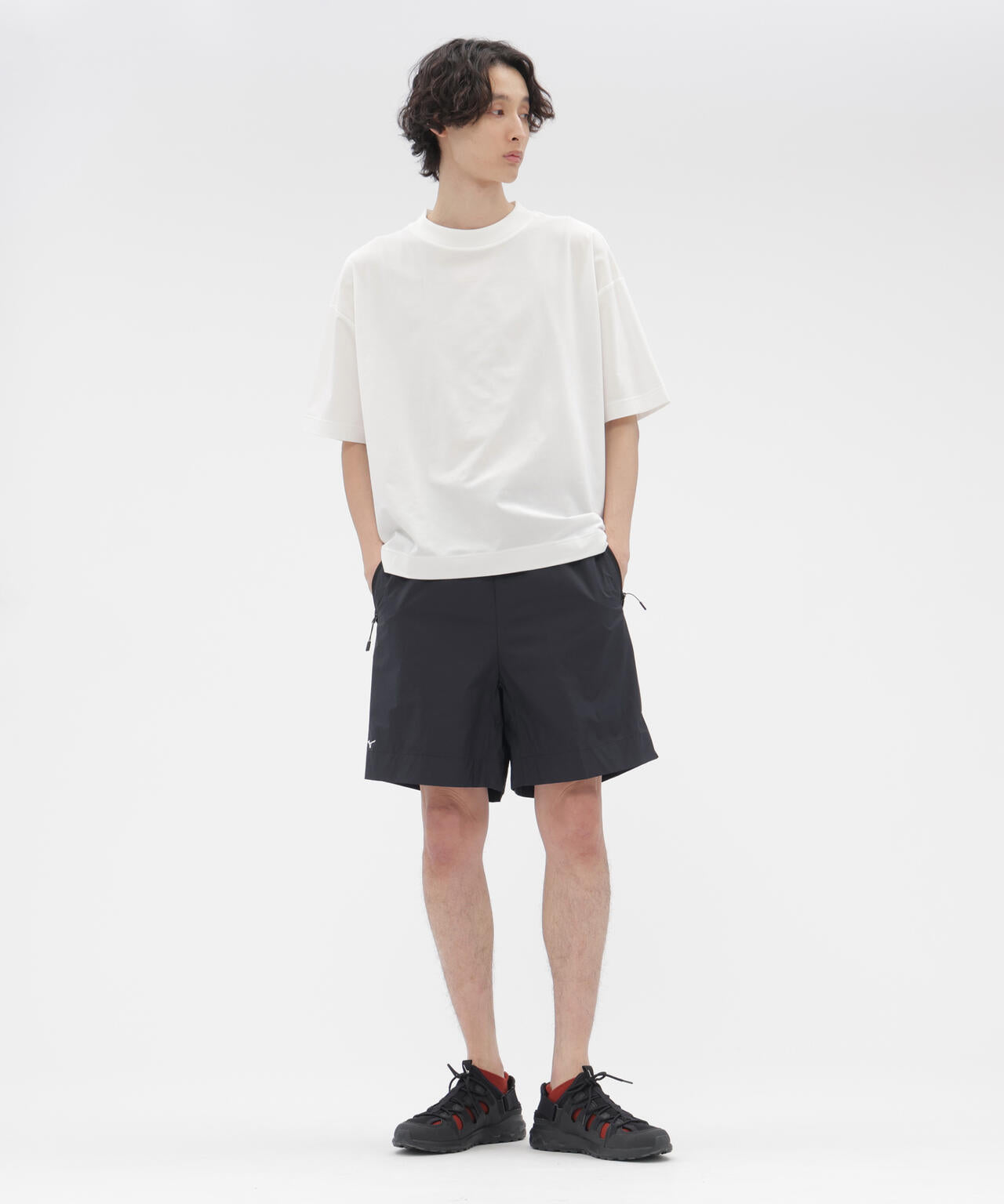 WATER REPELLENT LIGHTWEIGHT NYLON POPLIN TROUSERS