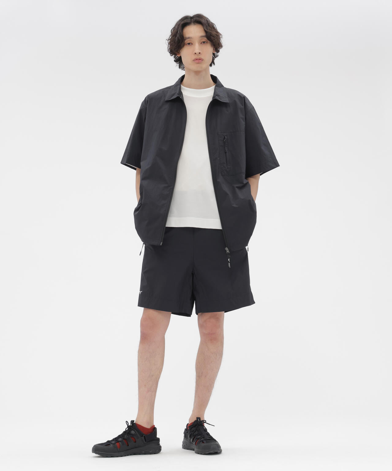 WATER REPELLENT LIGHTWEIGHT NYLON POPLIN TROUSERS