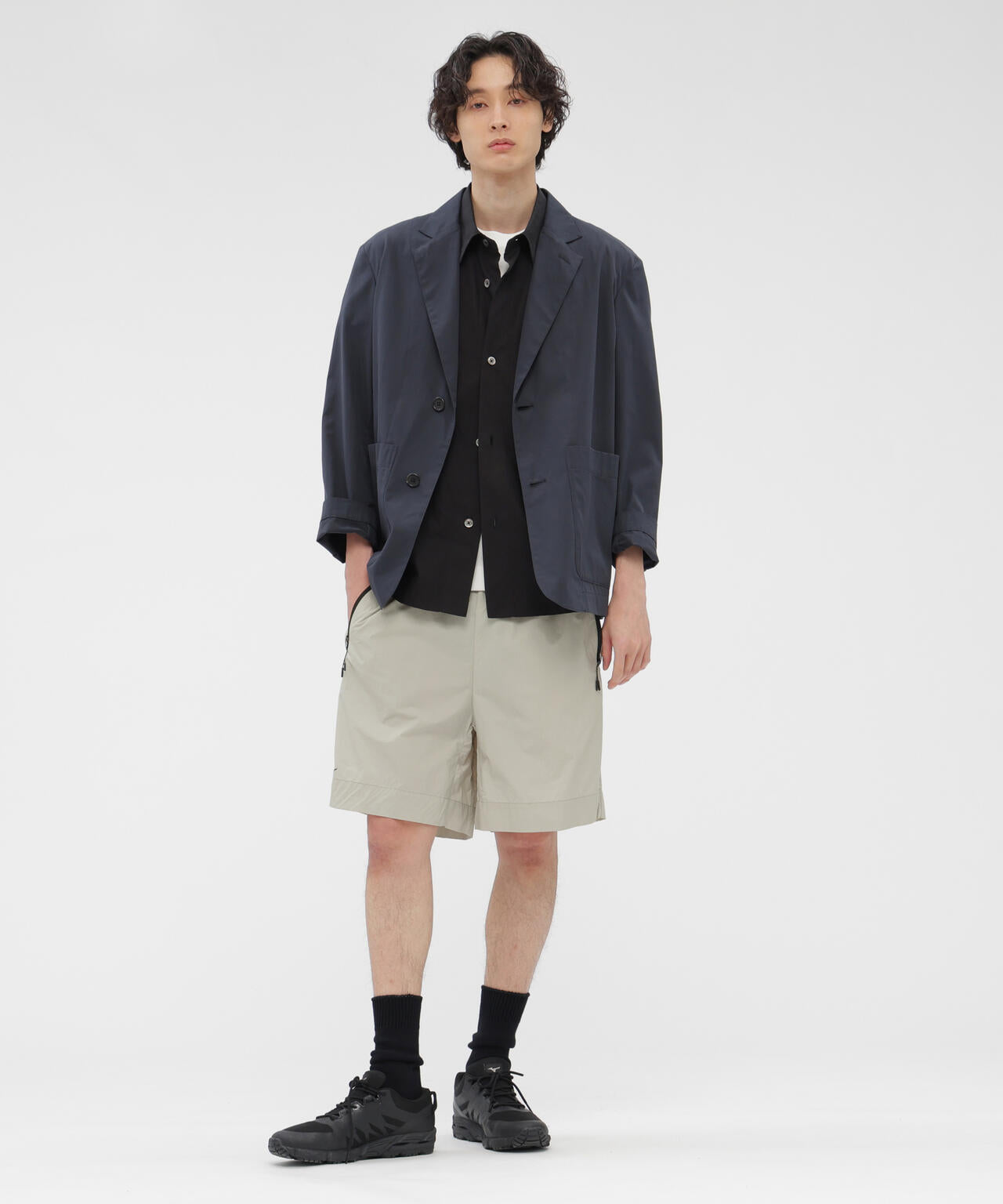 WATER REPELLENT LIGHTWEIGHT NYLON POPLIN TROUSERS