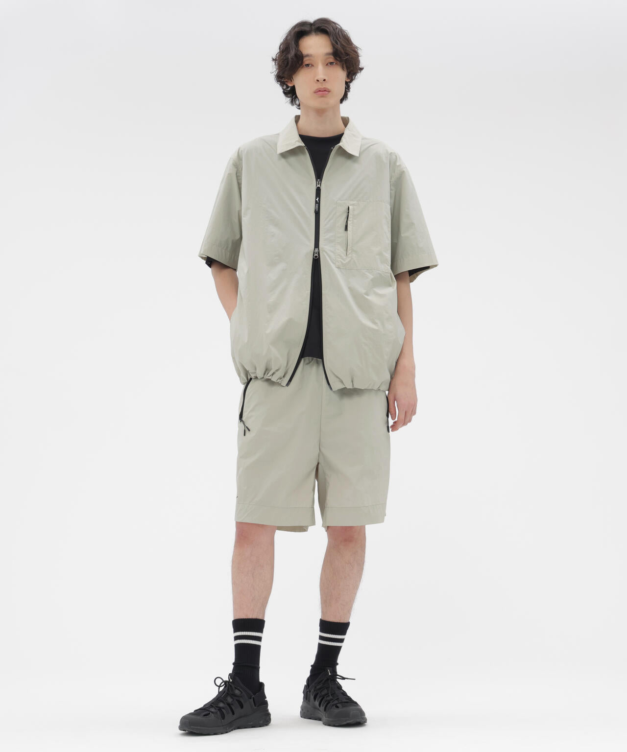 WATER REPELLENT LIGHTWEIGHT NYLON POPLIN TROUSERS