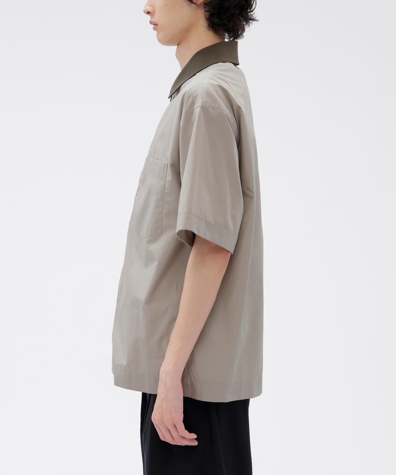 身長185cm B84 W66cm H91cm 着用サイズ:L