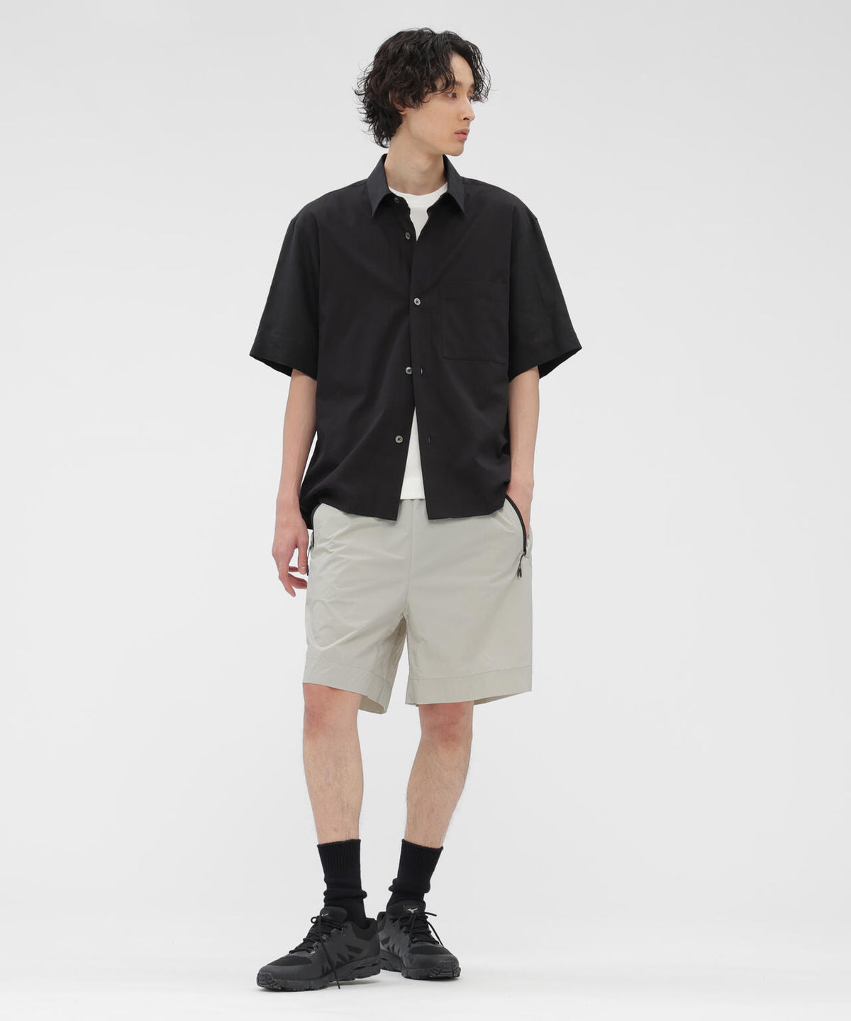 身長185cm B84 W66cm H91cm 着用サイズ:L