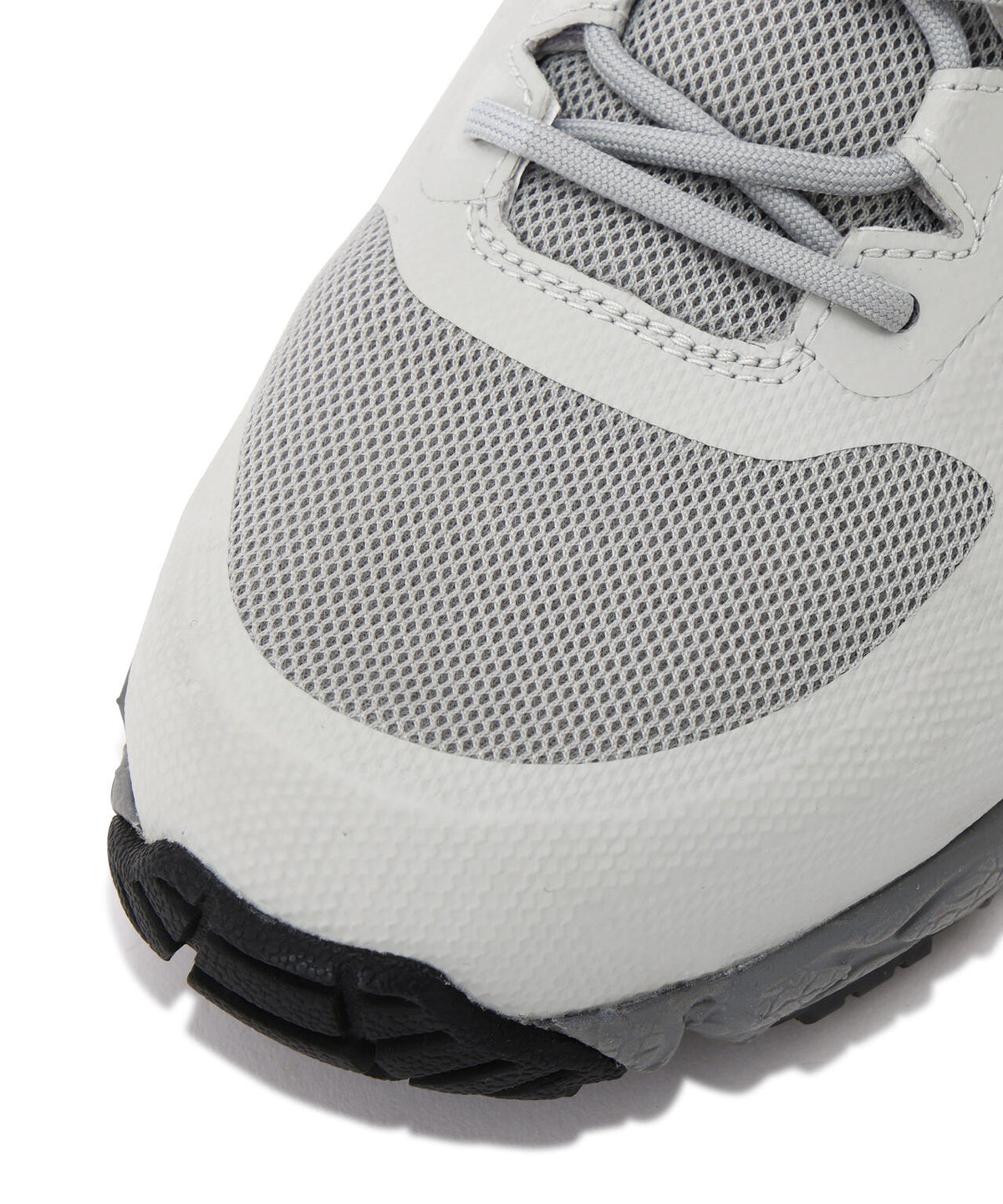 MEN V2 GORE-TEX HIKING SHOES