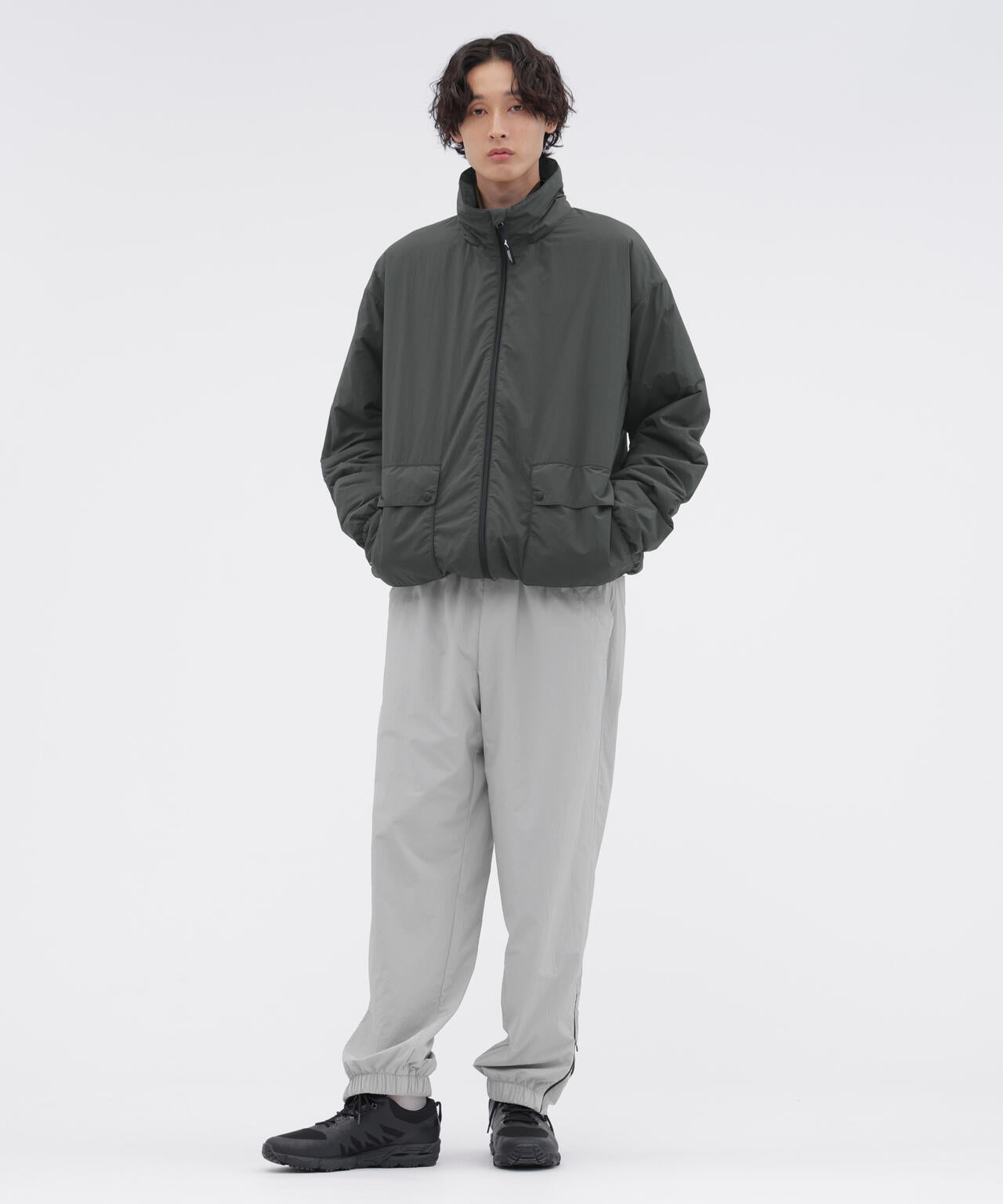 身長185cm B84 W66cm H91cm 着用サイズ:XL