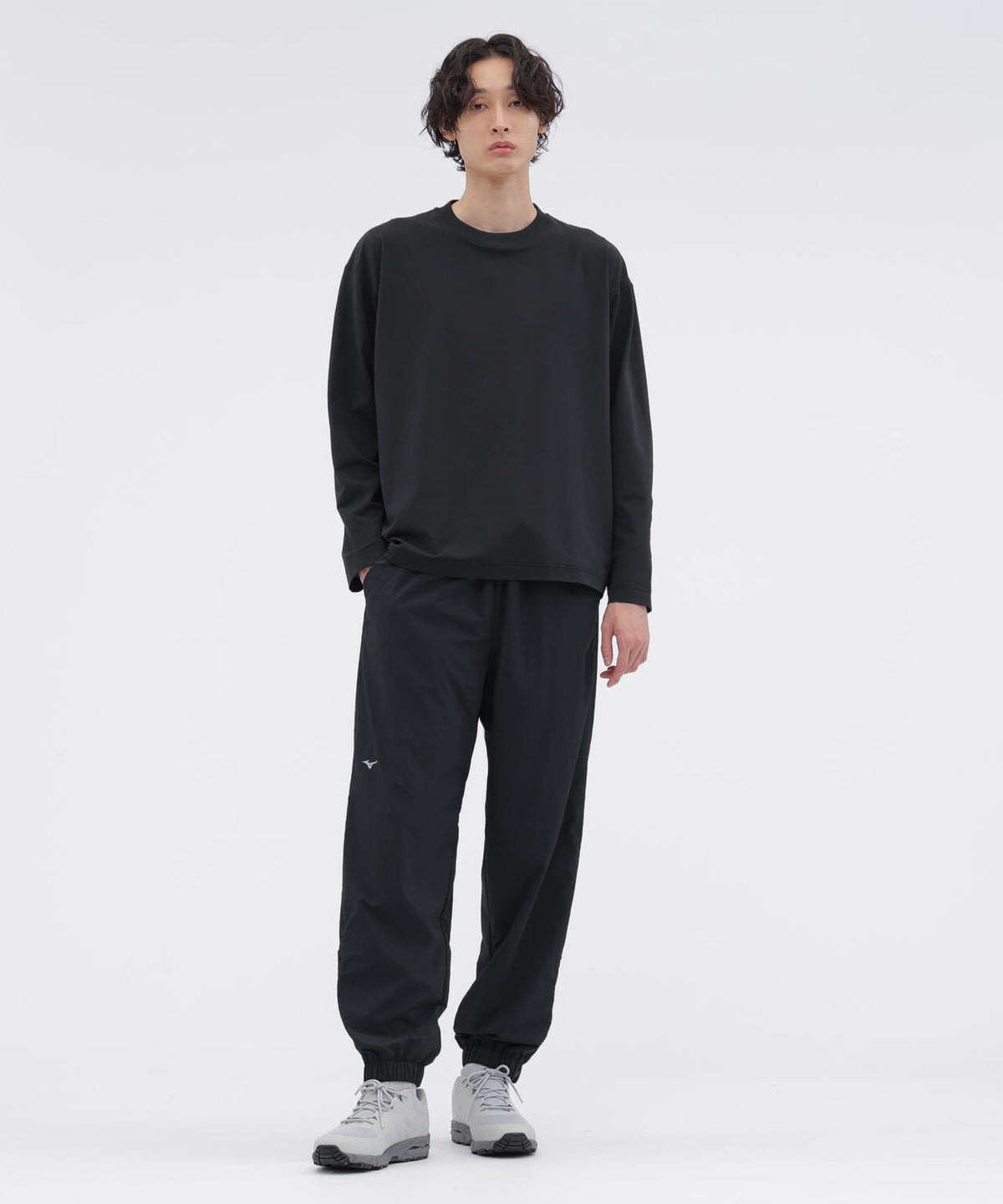 身長185cm B84 W66cm H91cm 着用サイズ:XL