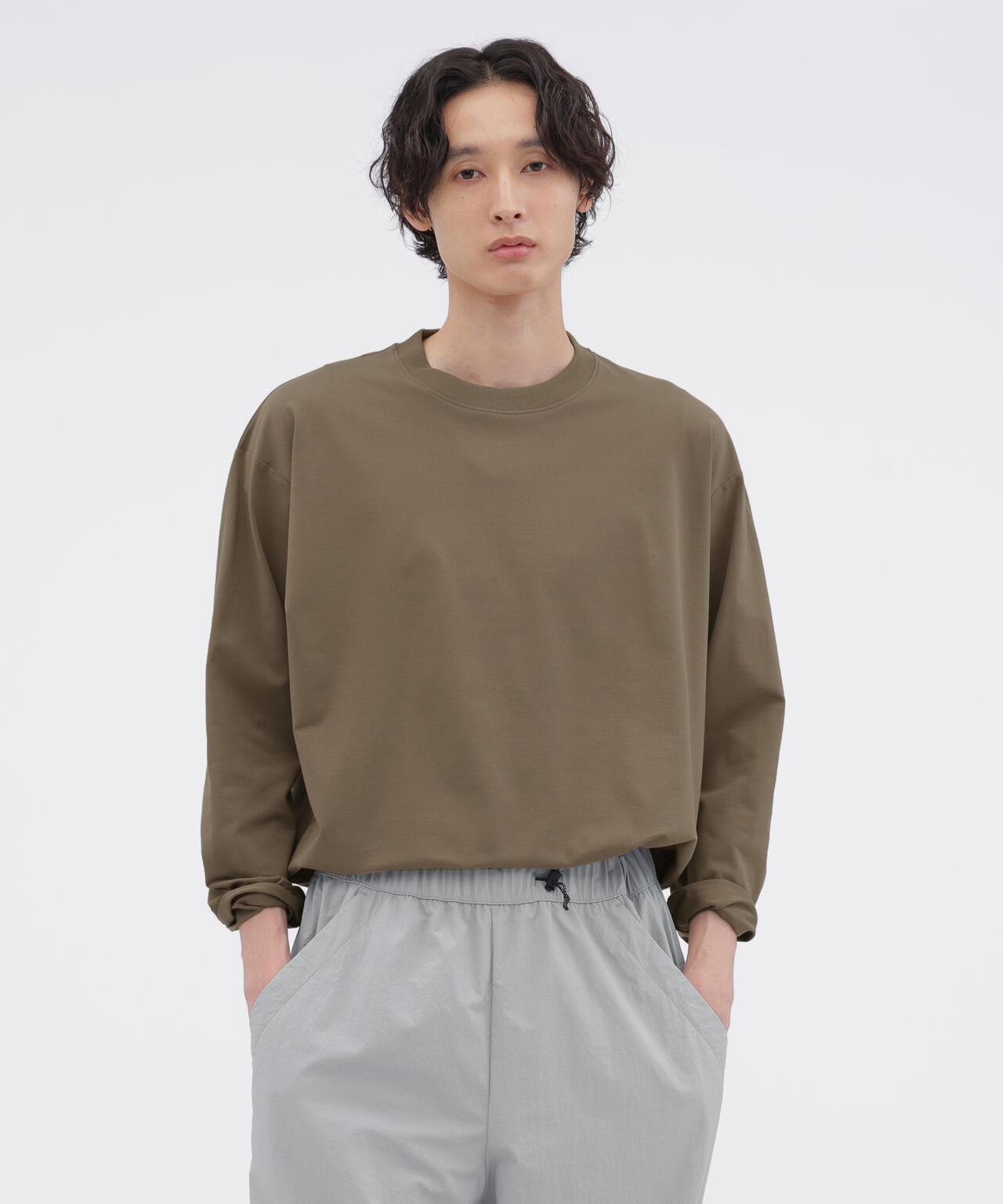 身長185cm B84 W66cm H91cm 着用サイズ:L