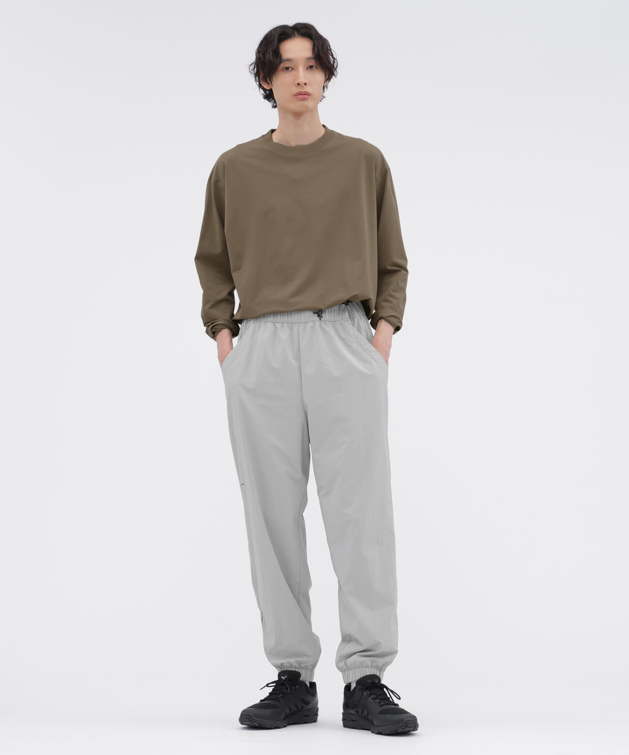 身長185cm B84 W66cm H91cm 着用サイズ:L
