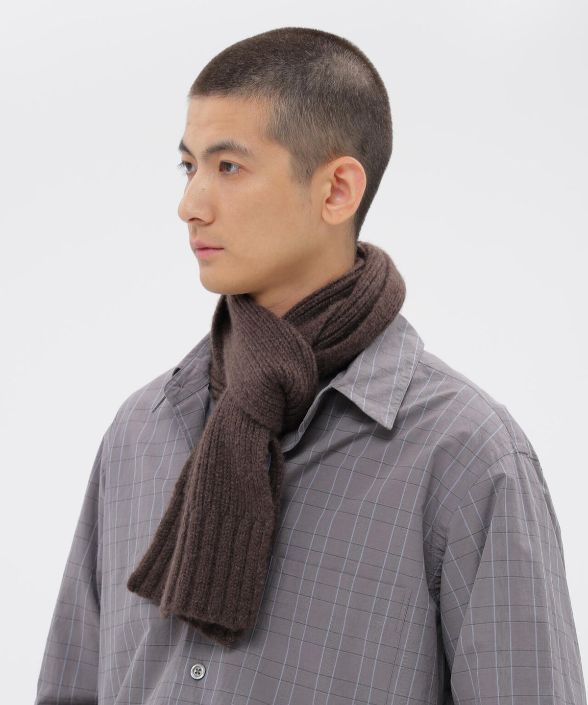 身長184cm B90 W68 H90 着用サイズ:F