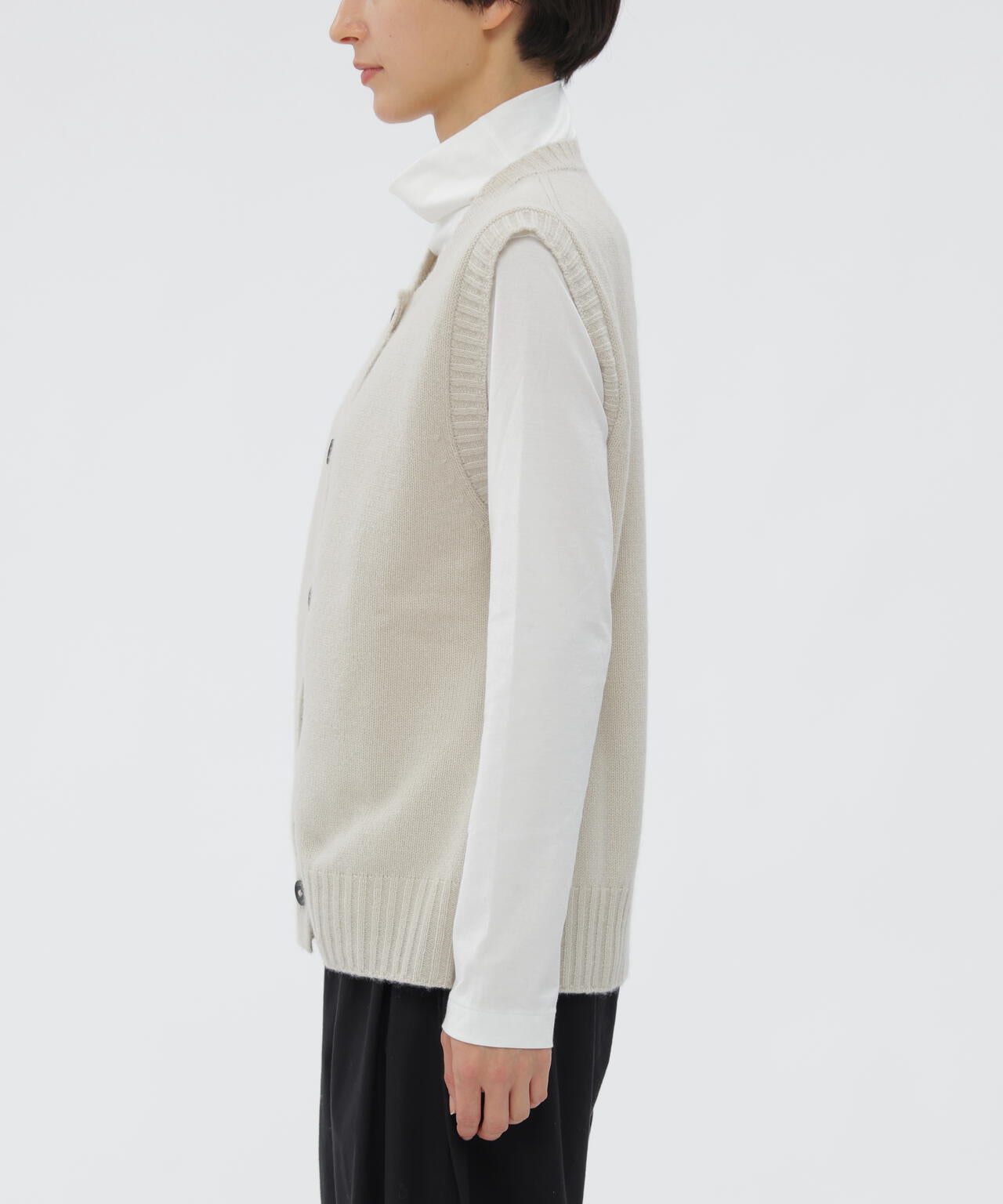 SOFT CASHMERE KNITWEAR