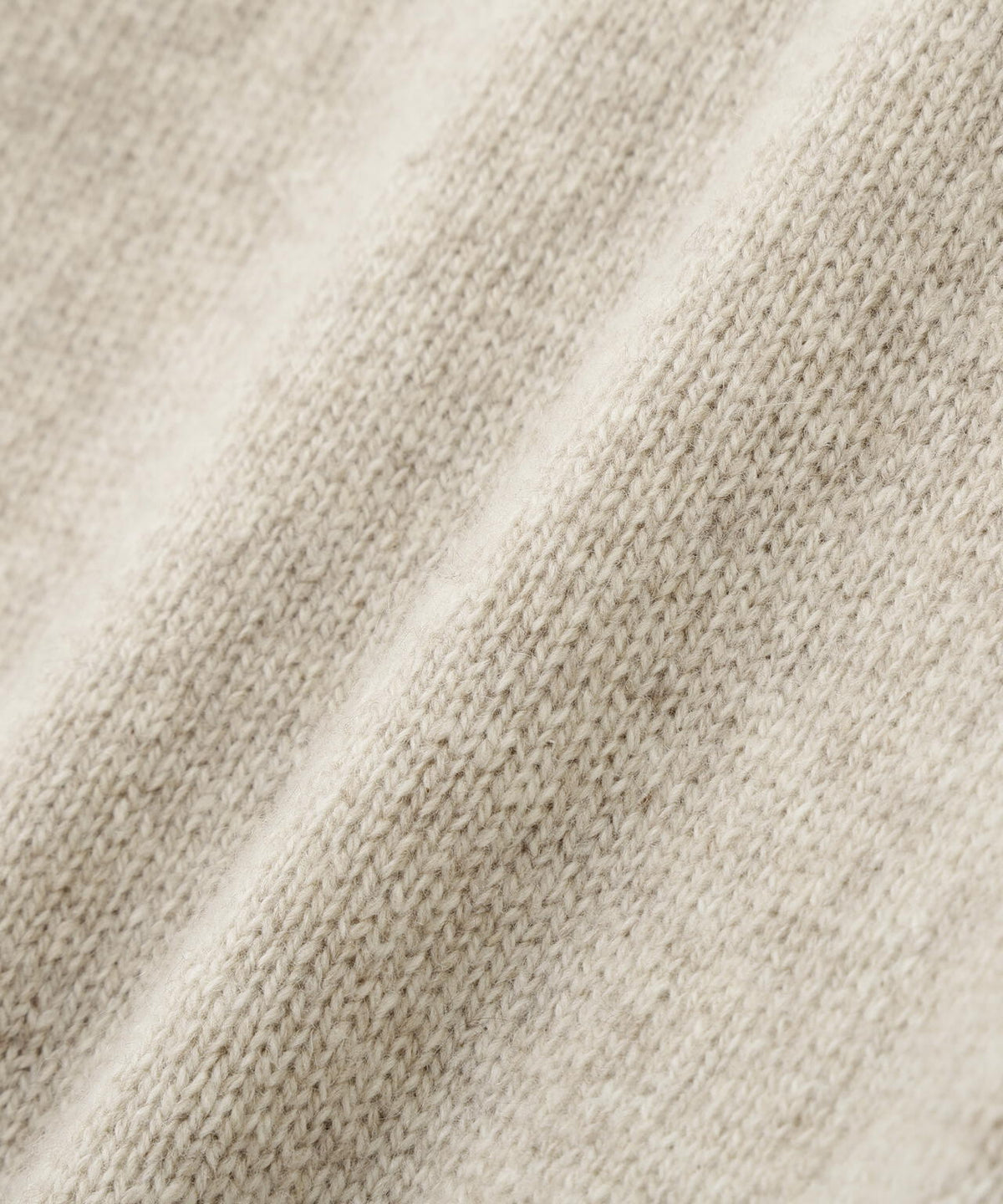 SOFT CASHMERE KNITWEAR