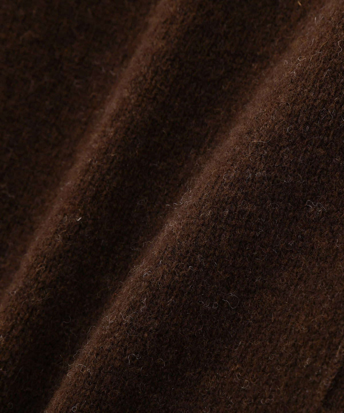 NATURAL WOOL KNITWEAR