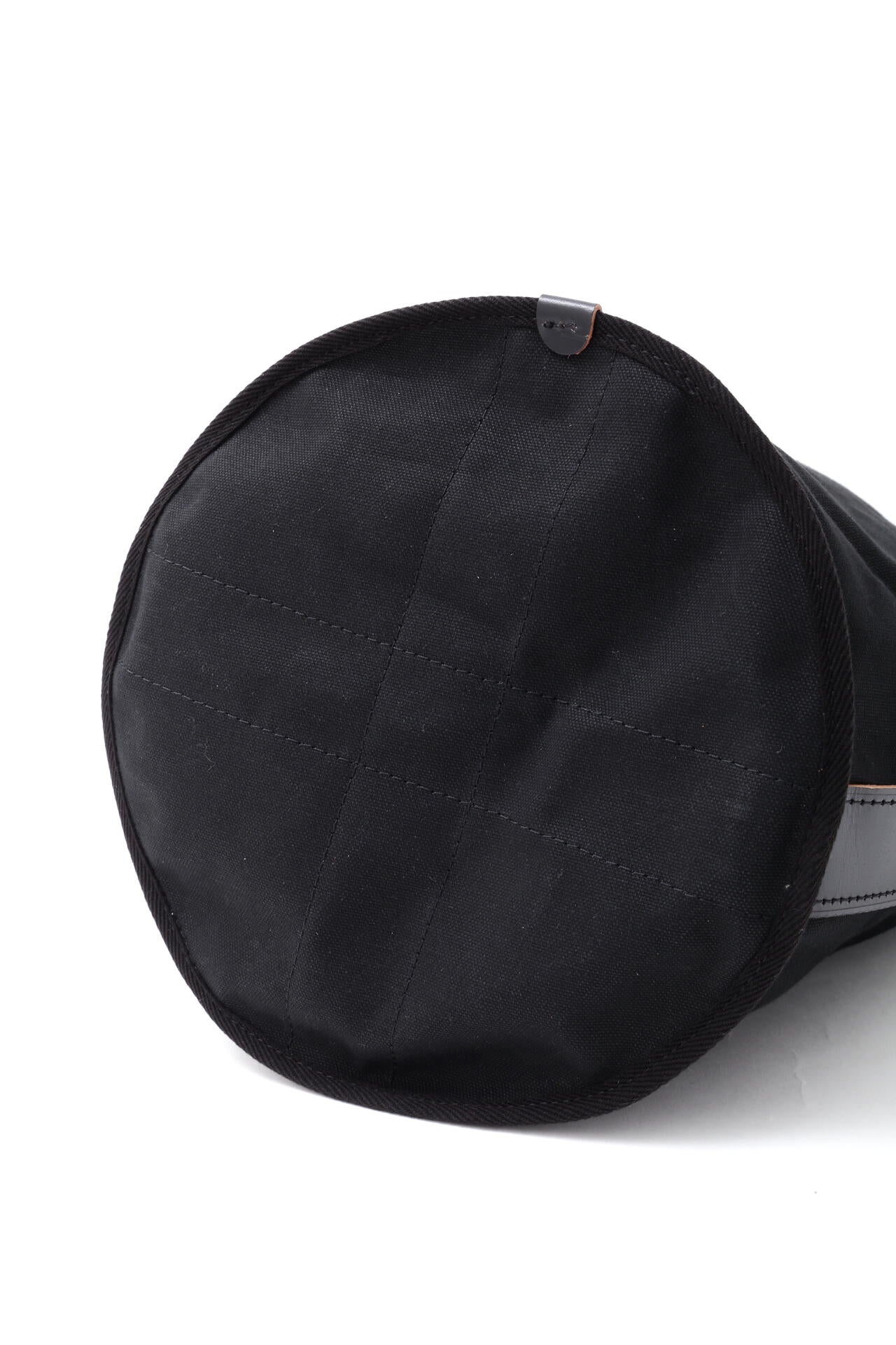 CONTRAST LEATHER