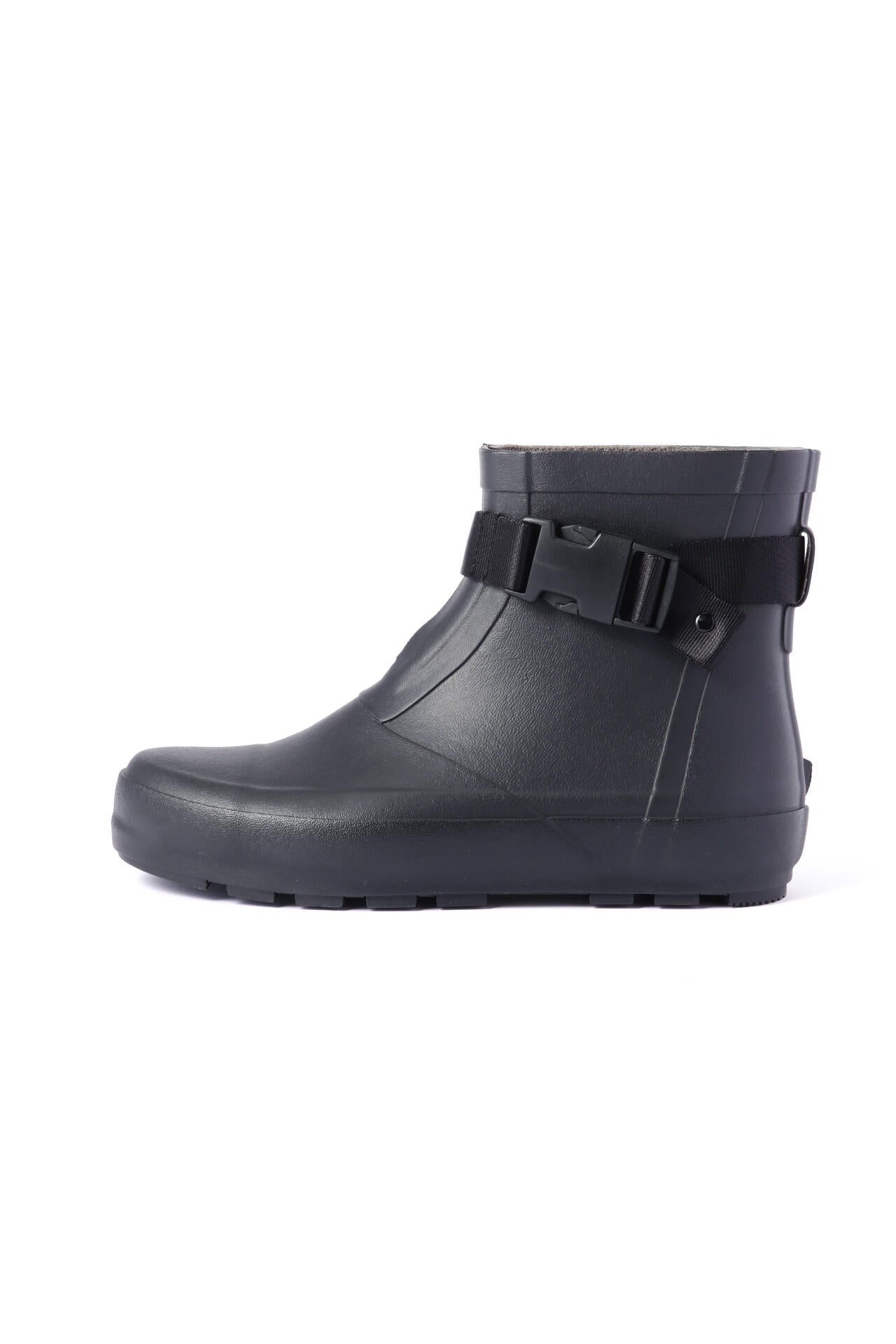RUBBER RAIN BOOTS