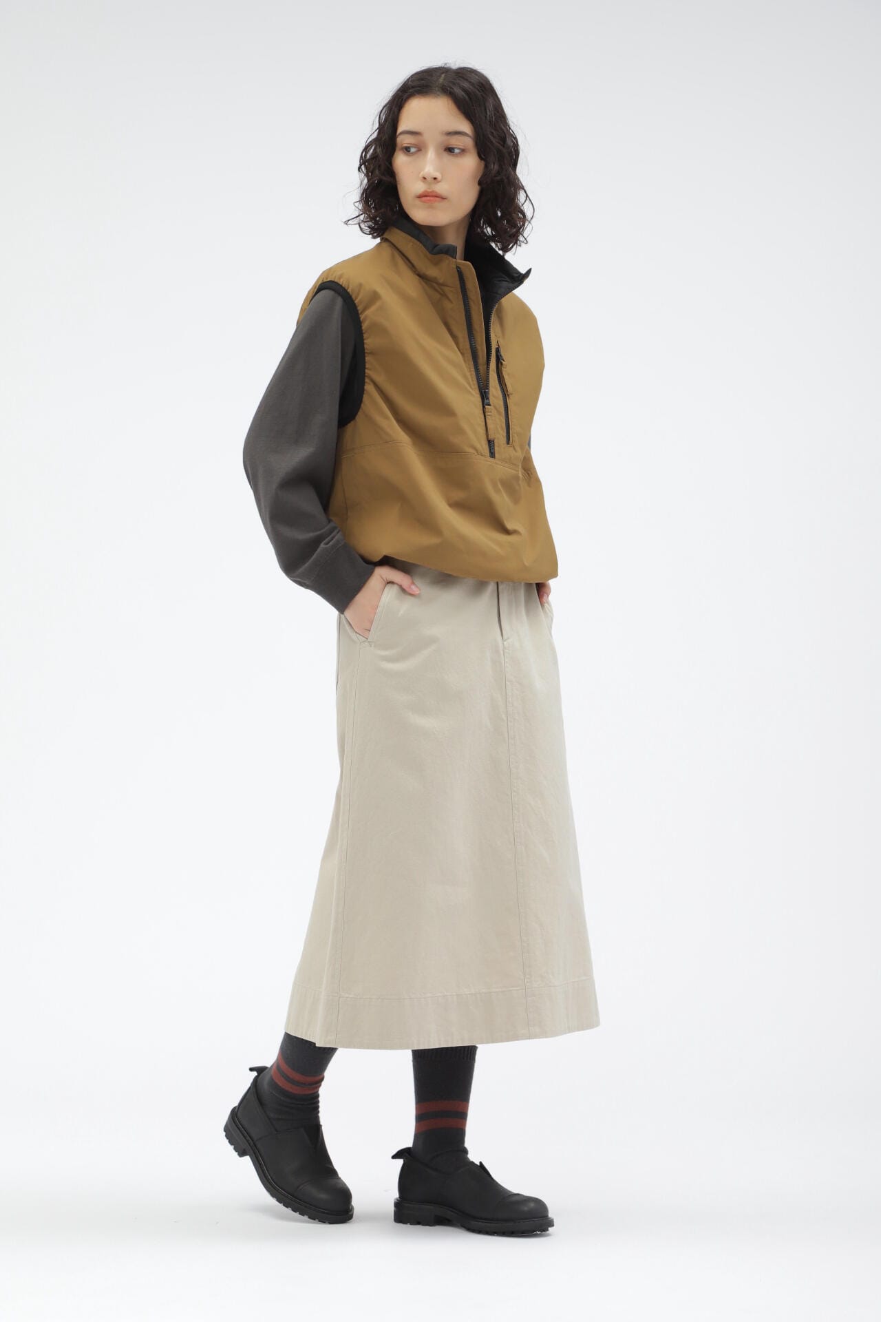 LIGHTWEIGHT COTTON NYLON