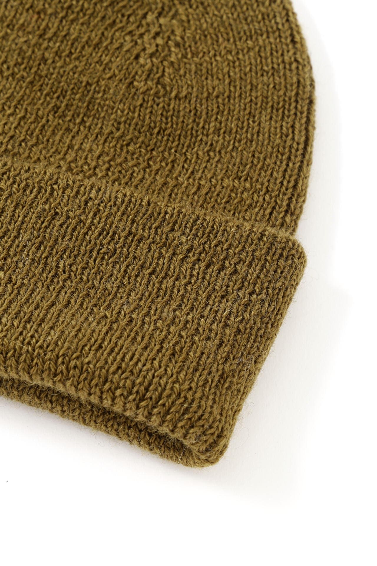 SIMPLE RIBBED BEANIE