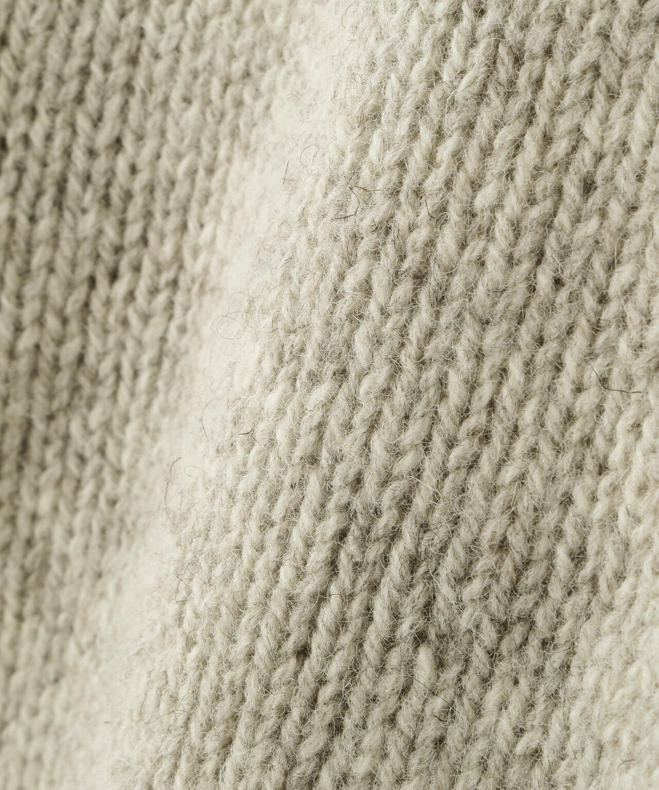 RUSTIC WOOL KNITWEAR