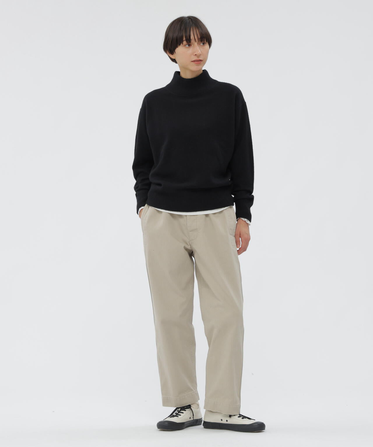 FELTED ROUGH WOOL KNITWEAR