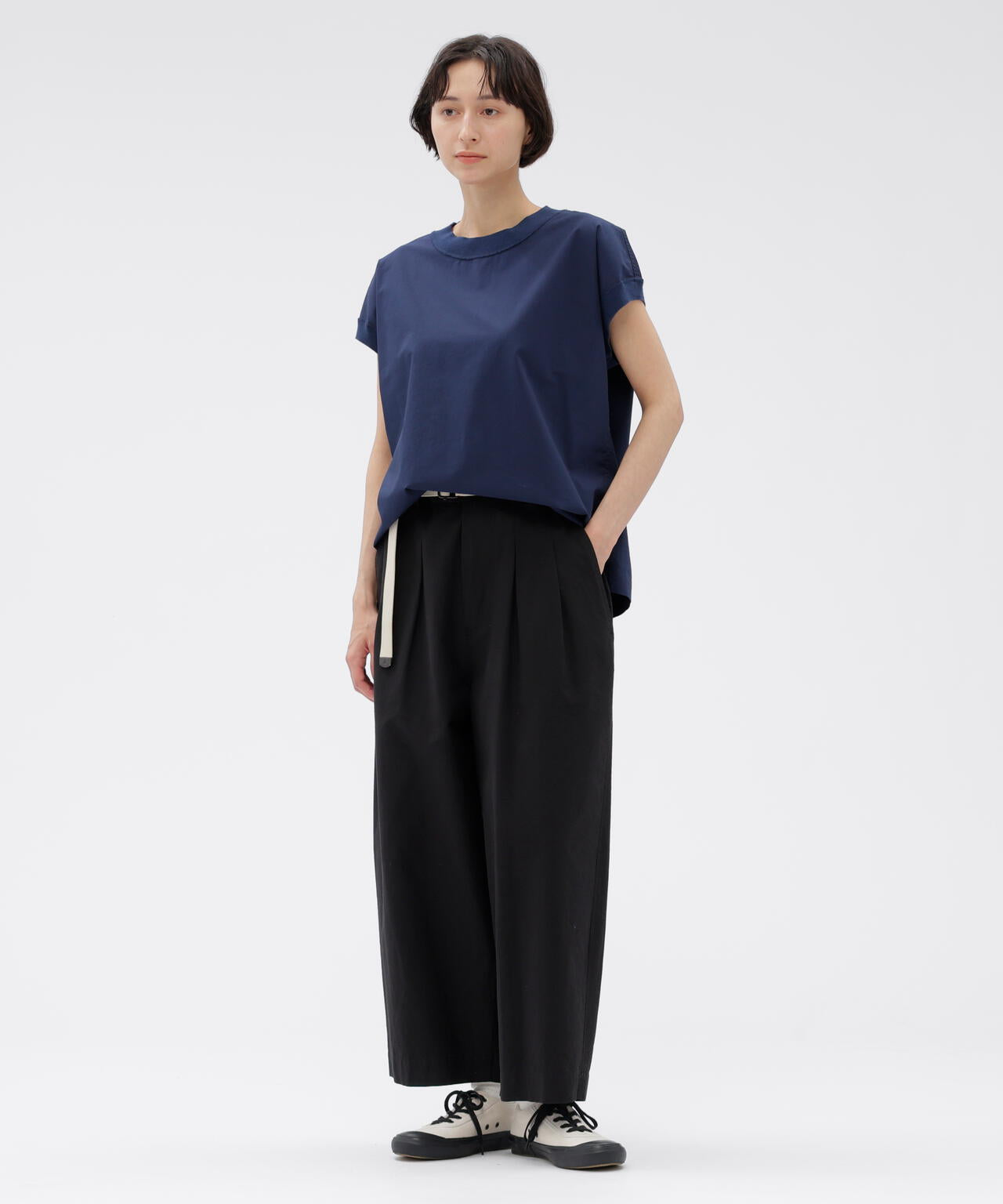LIGHTWEIGHT COTTON NYLON TWILL TROUSERS