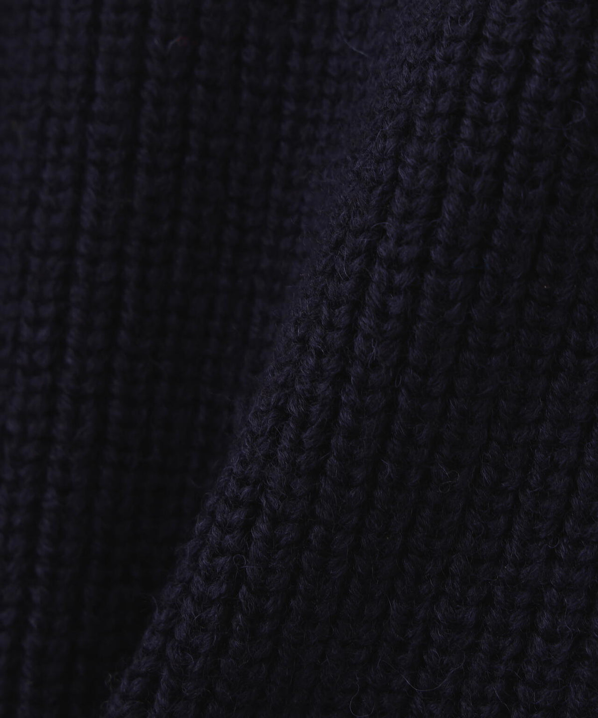 ASH WOOL KNITWEAR