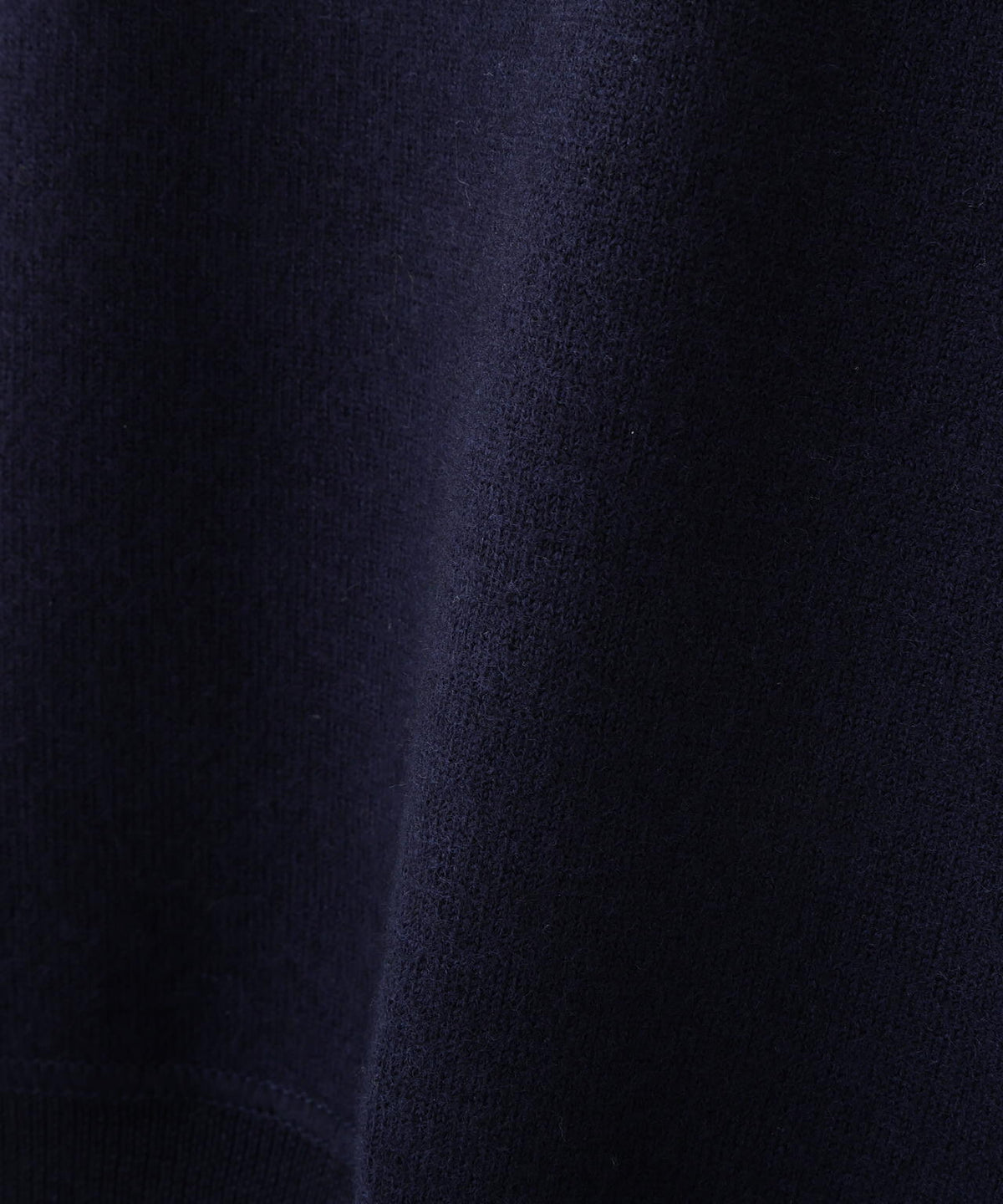 FELTED ROUGH WOOL KNITWEAR