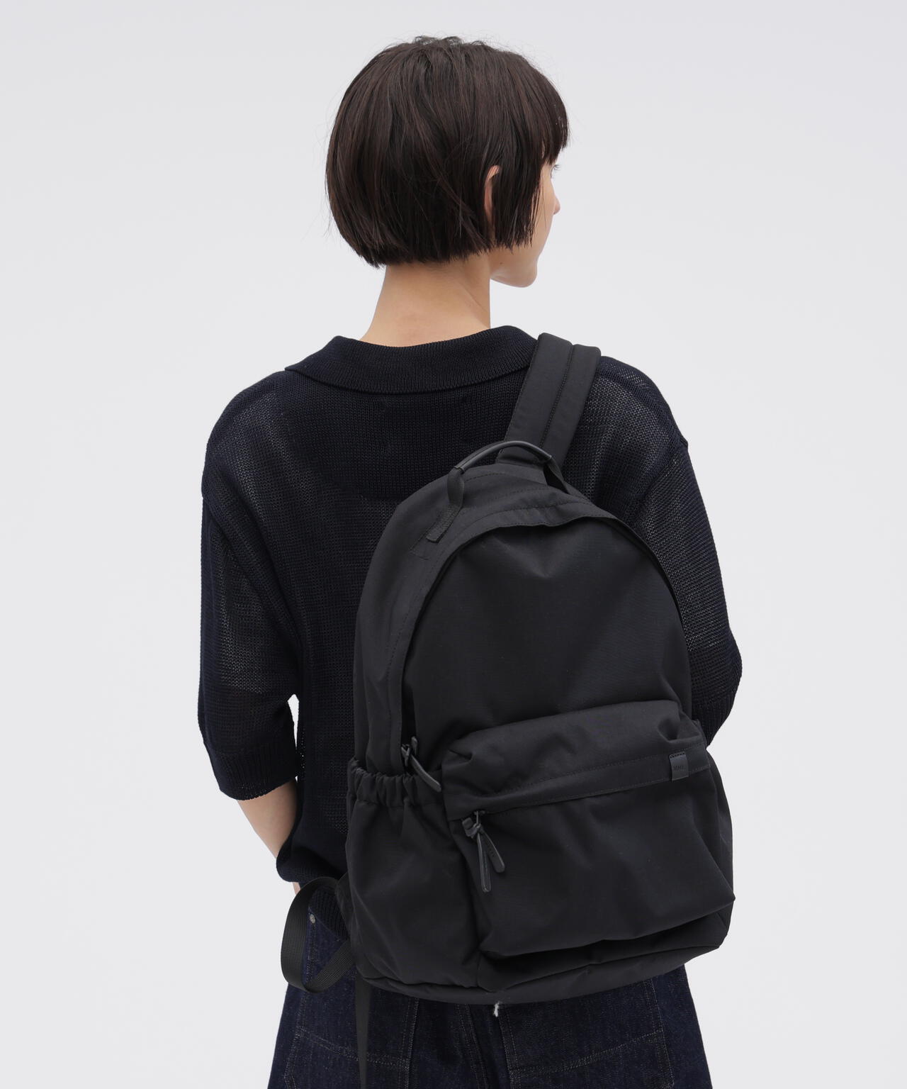身長185cm B86 W70 H90 着用サイズ:F