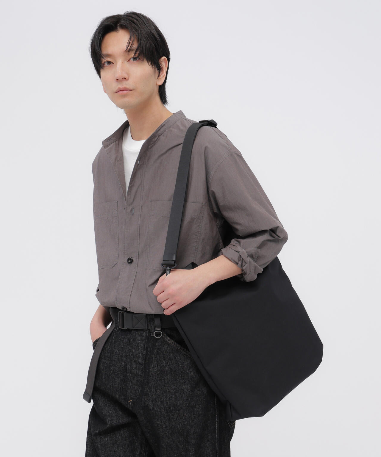身長185cm B86 W70 H90 着用サイズ:F