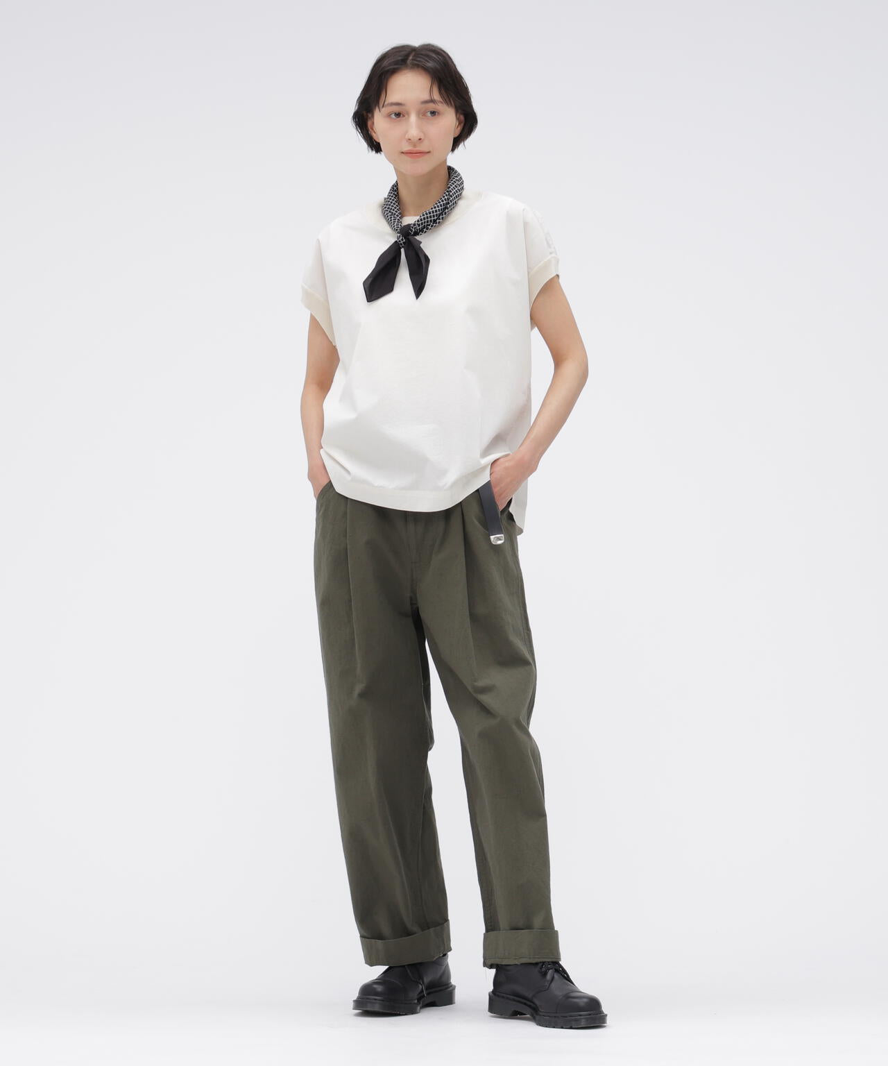 身長168cm B76 W58 H86 着用サイズ:F
