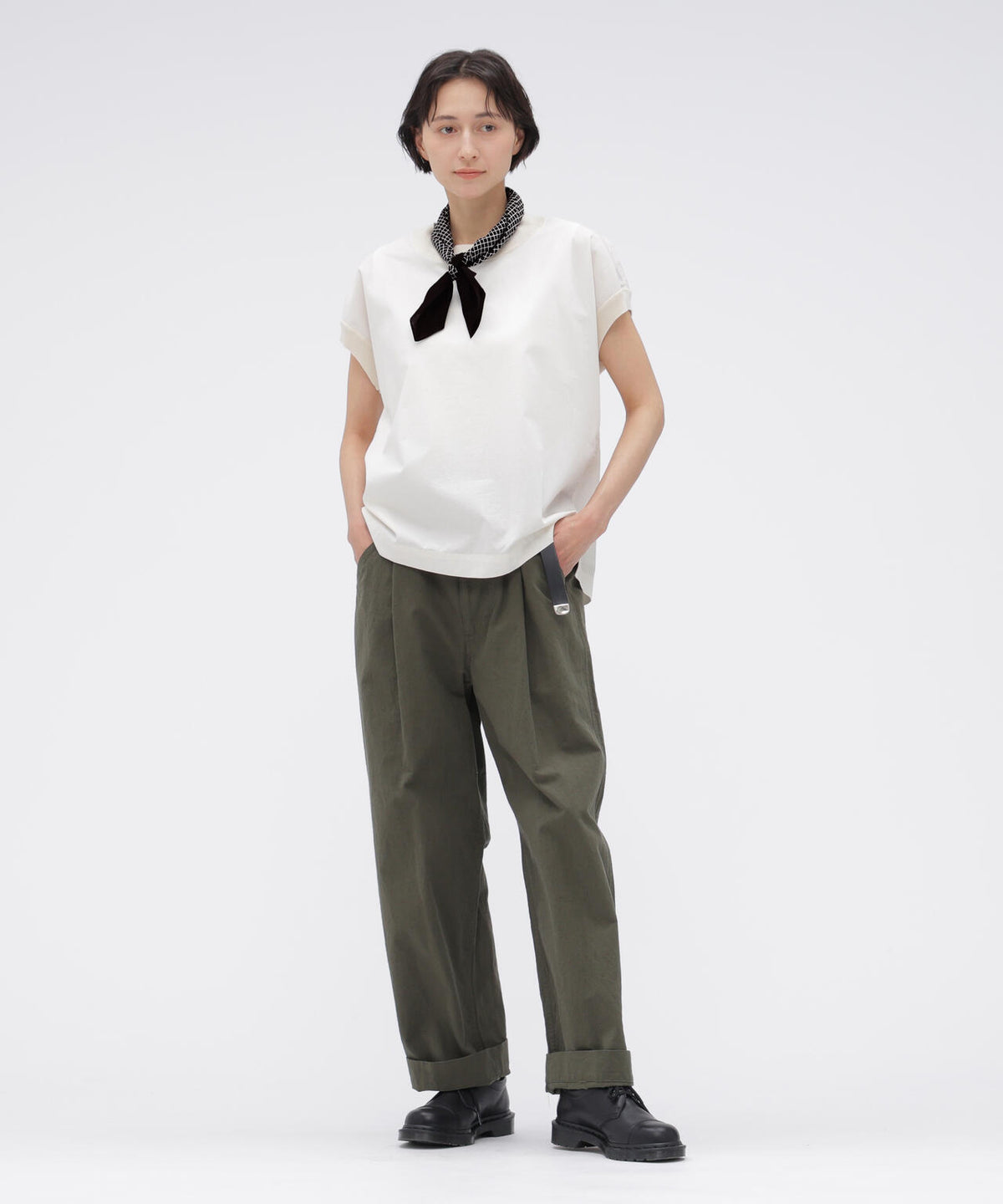 身長168cm B76 W58 H86 着用サイズ:F