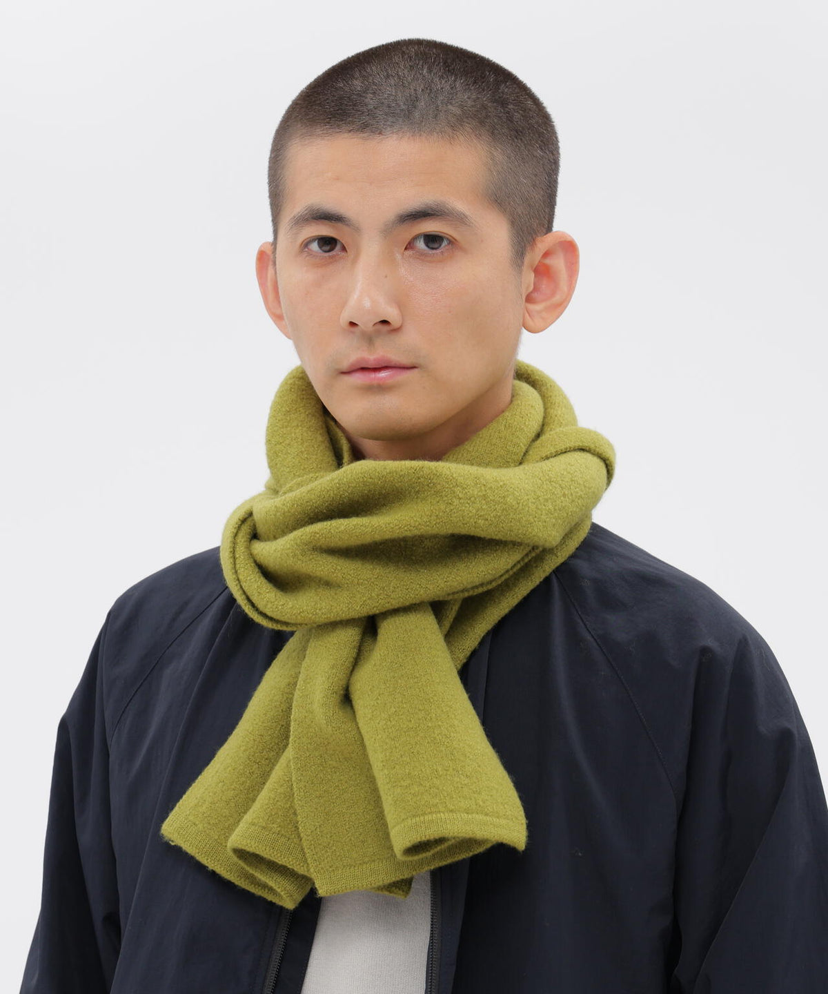 身長184cm B90 W68 H90 着用サイズ:F