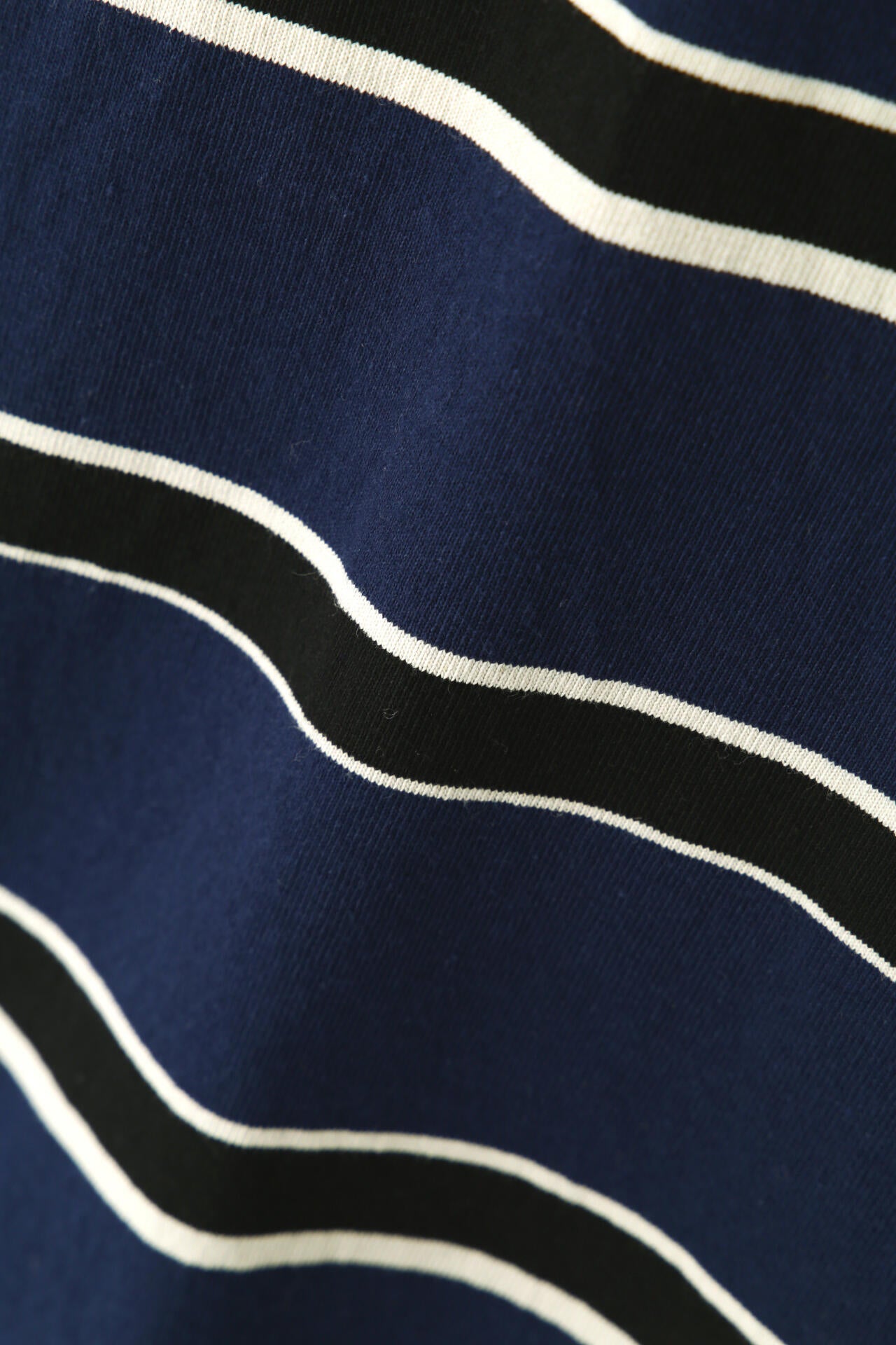OUTLINE STRIPE JERSEY