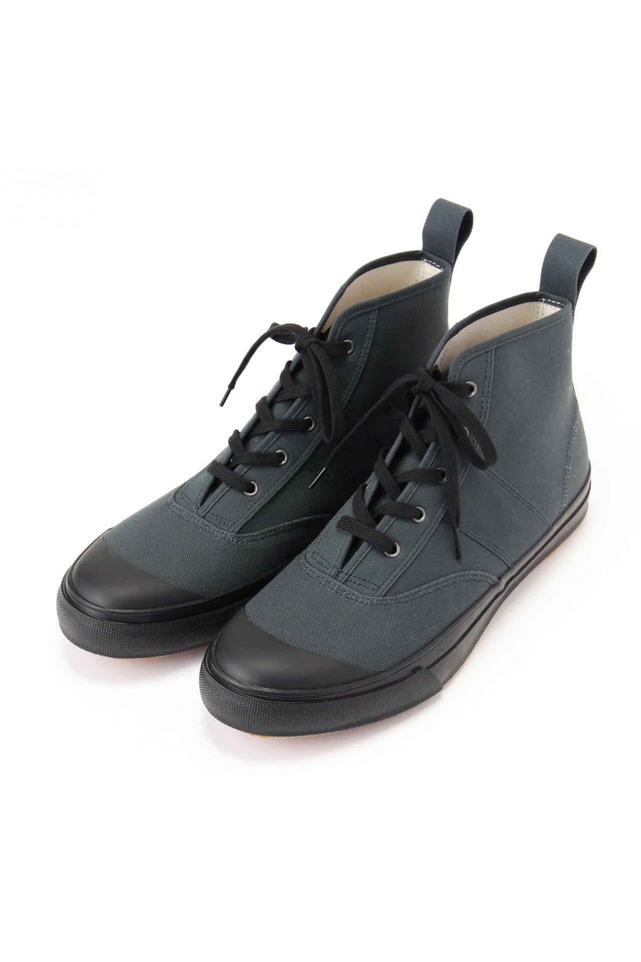 MEN HIGH TOP CANVAS TRAINERS