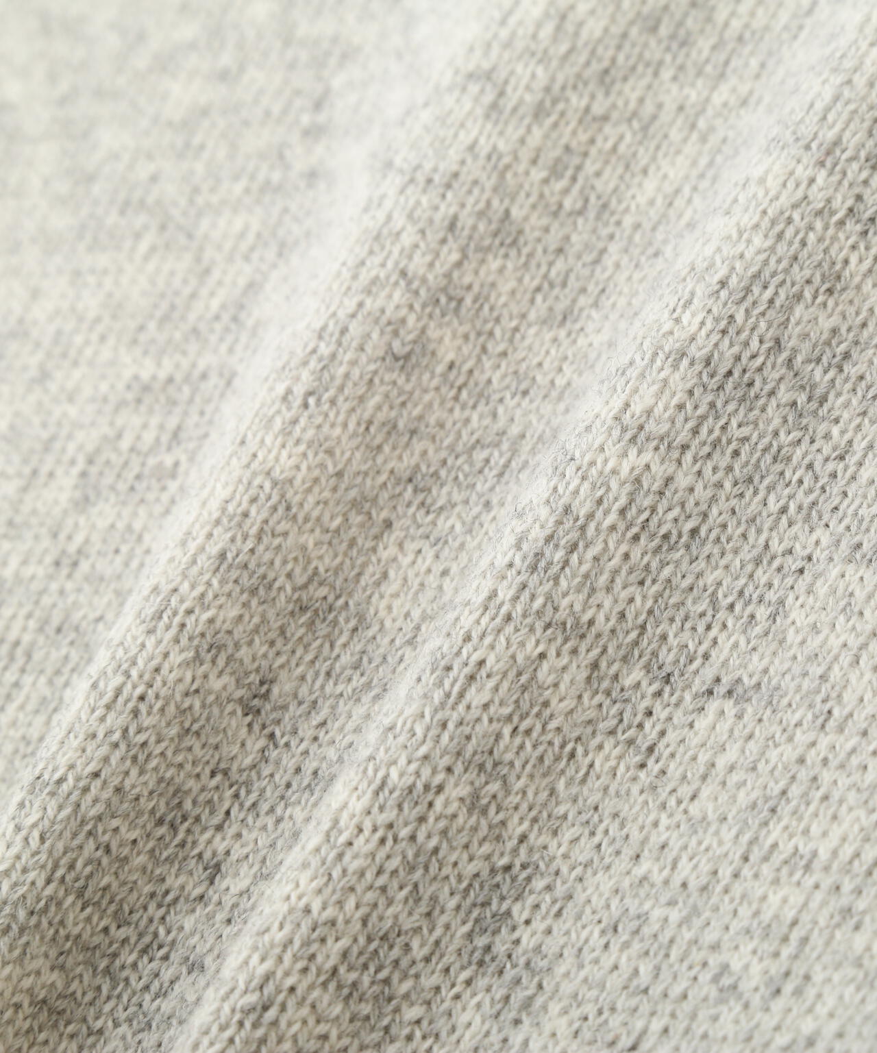 WASHABLE DRY WOOL KNITWEAR